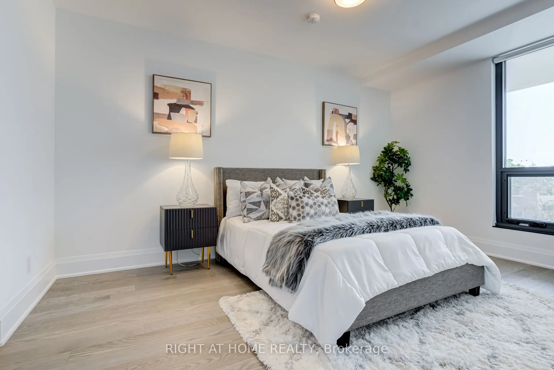 280 HOWLAND Avenue, #410