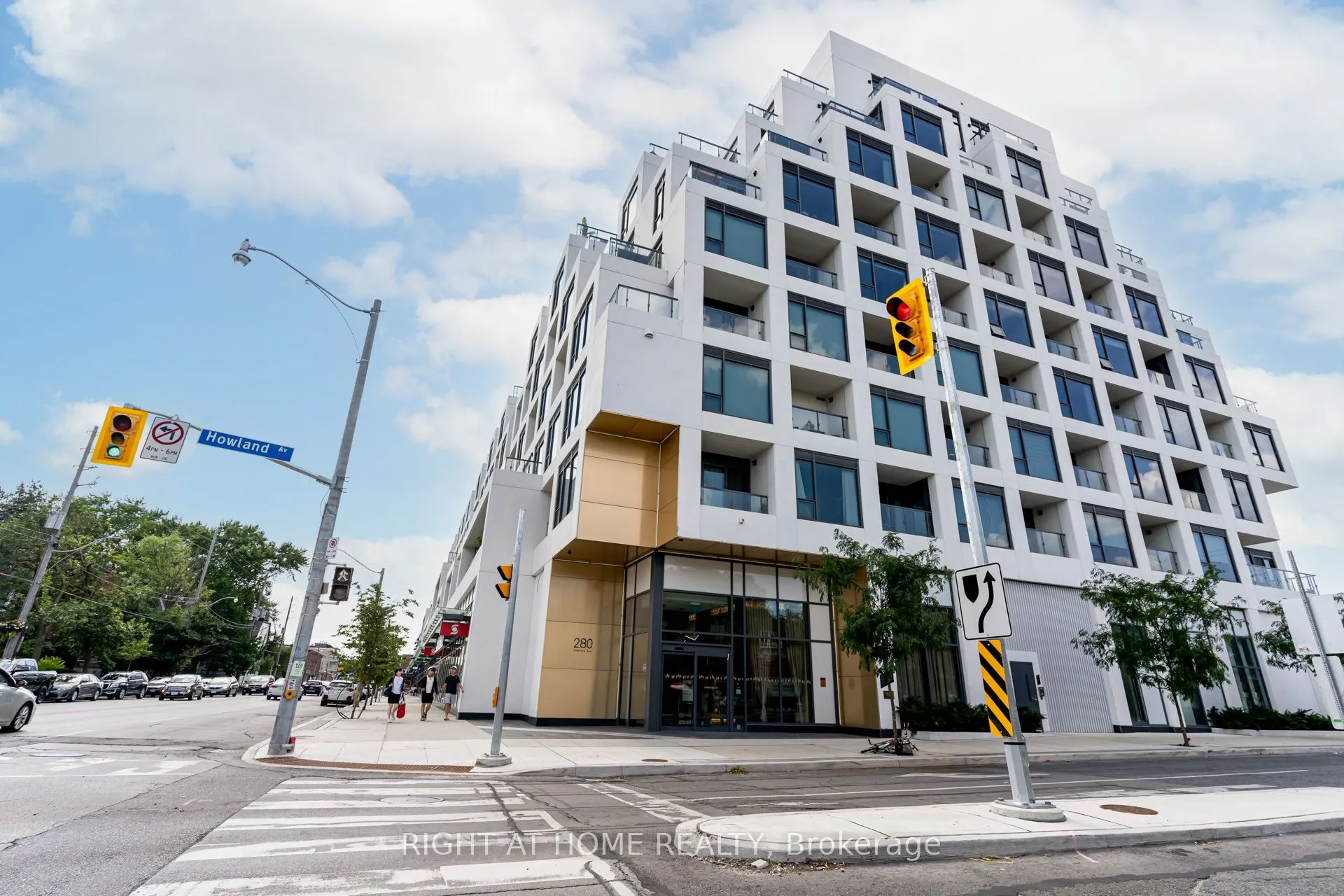 280 HOWLAND Avenue, #410