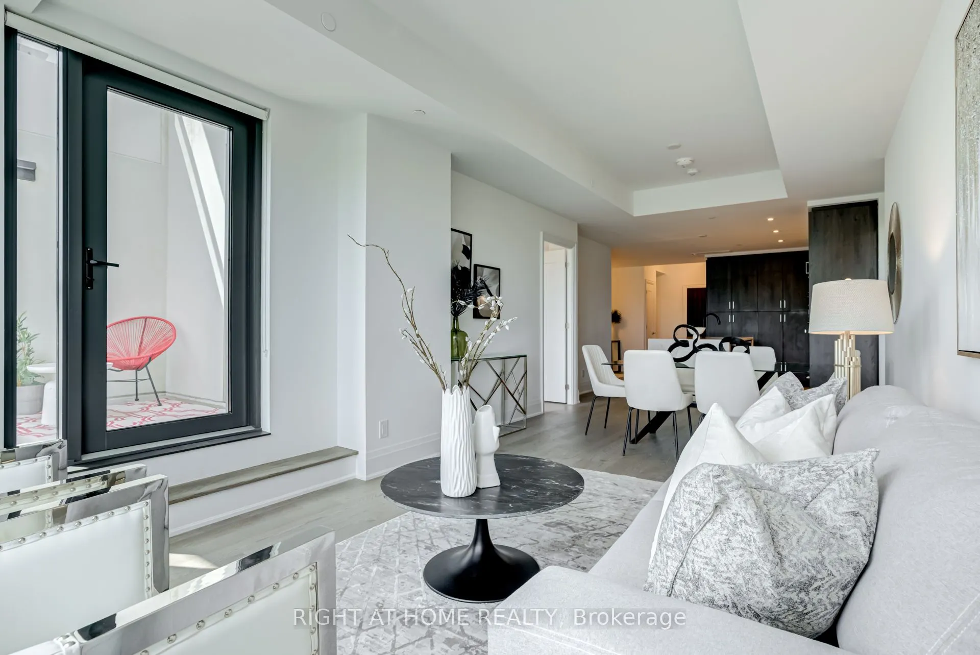 280 HOWLAND Avenue, #410