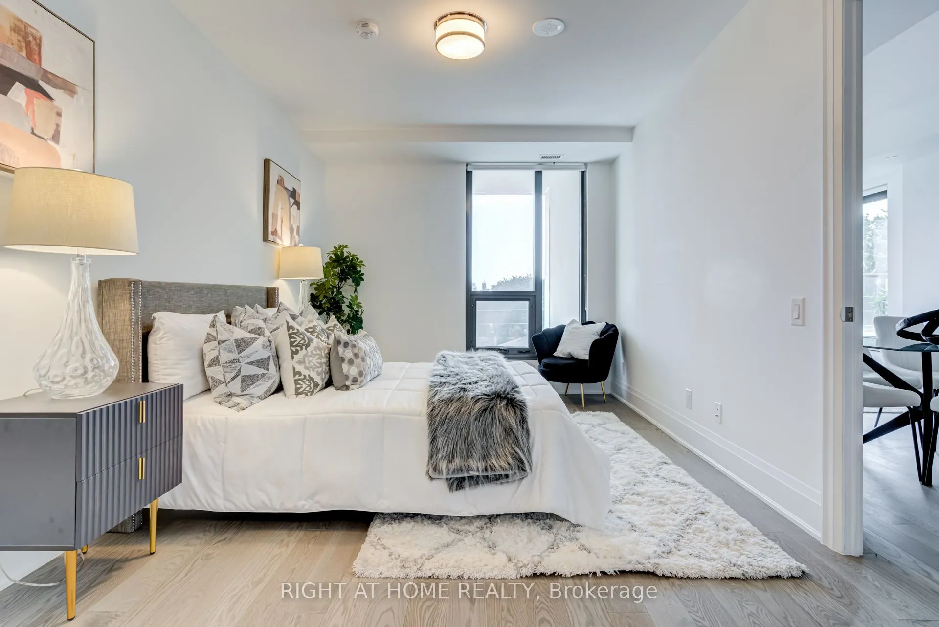 280 HOWLAND Avenue, #410