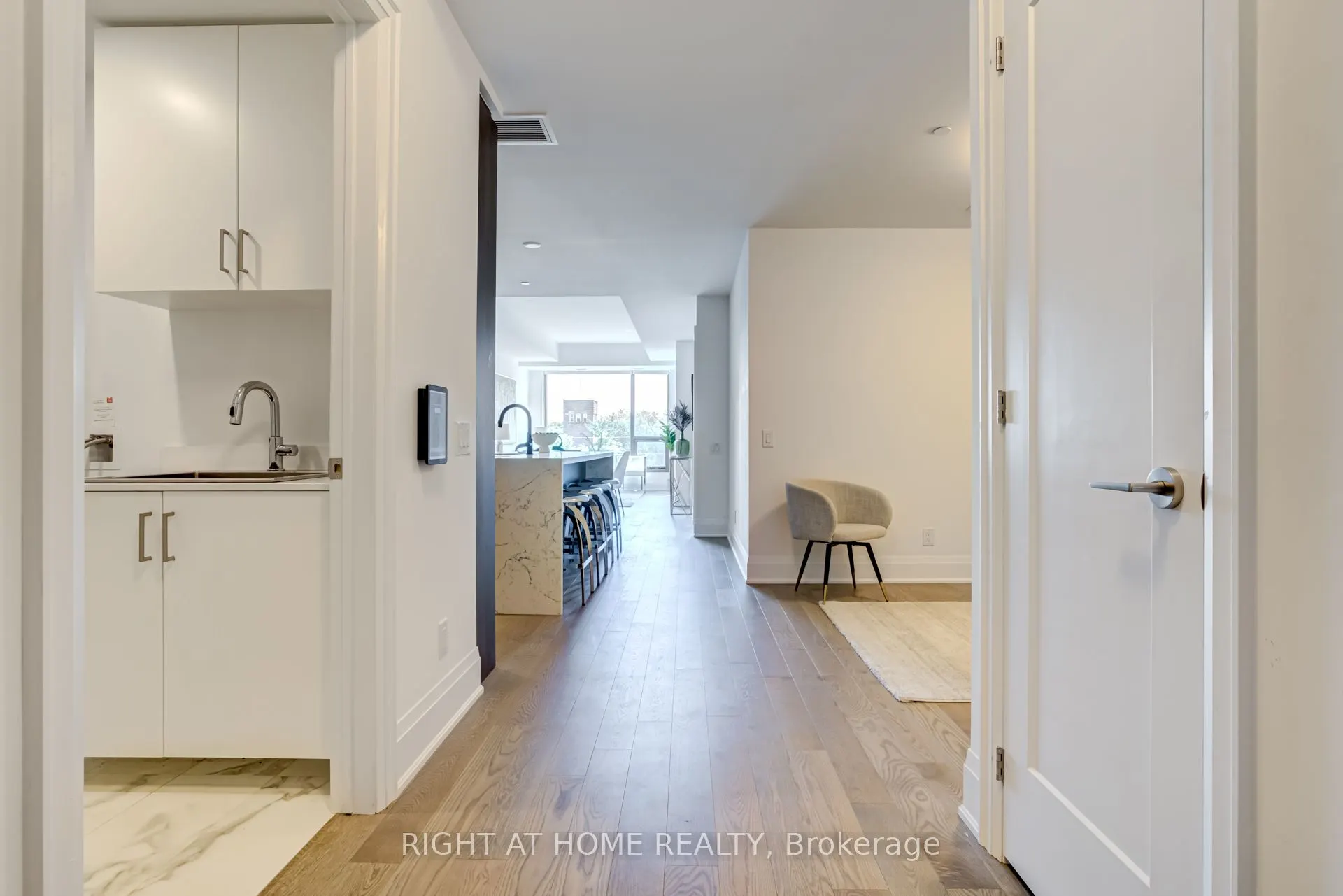 280 HOWLAND Avenue, #410