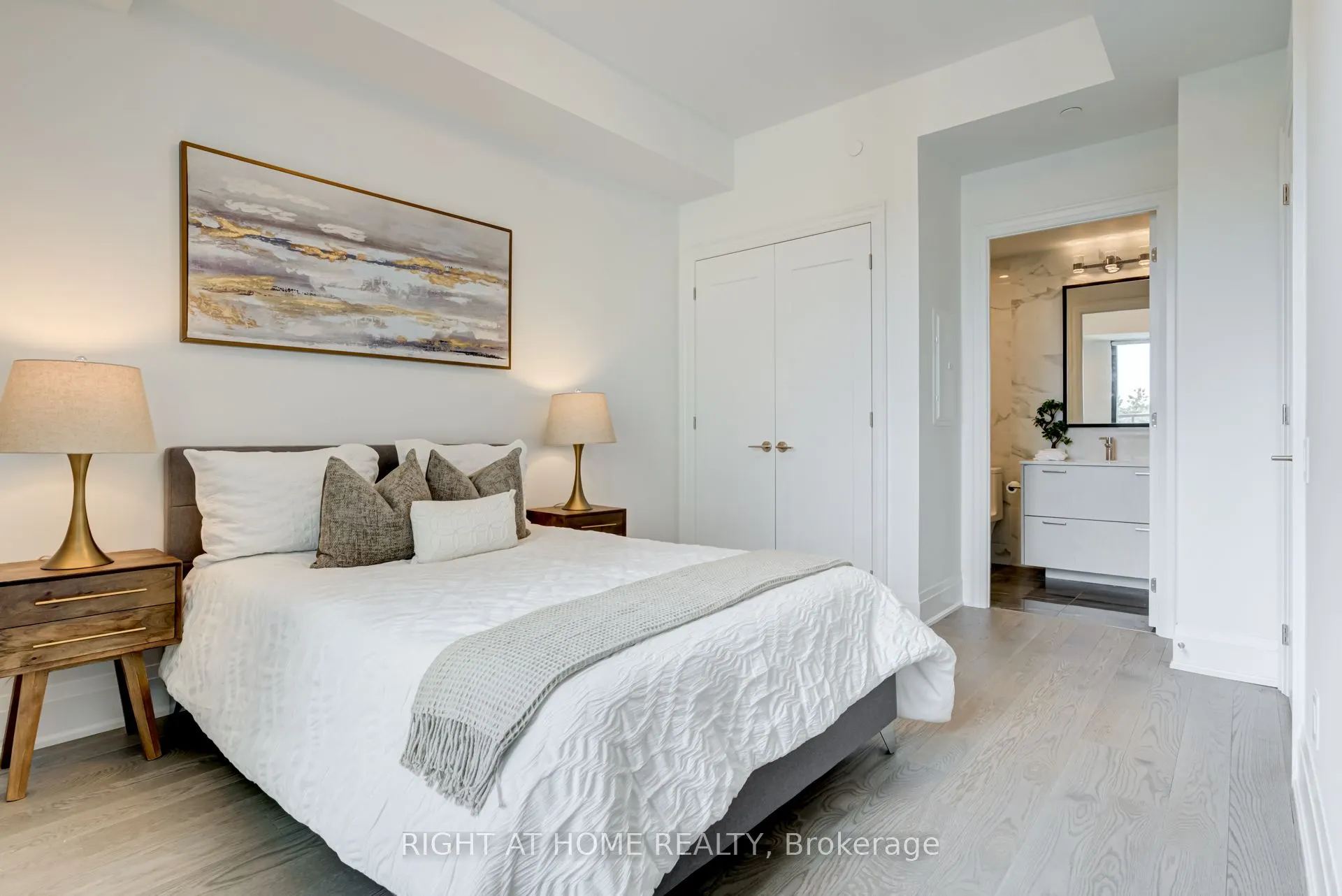 280 HOWLAND Avenue, #410