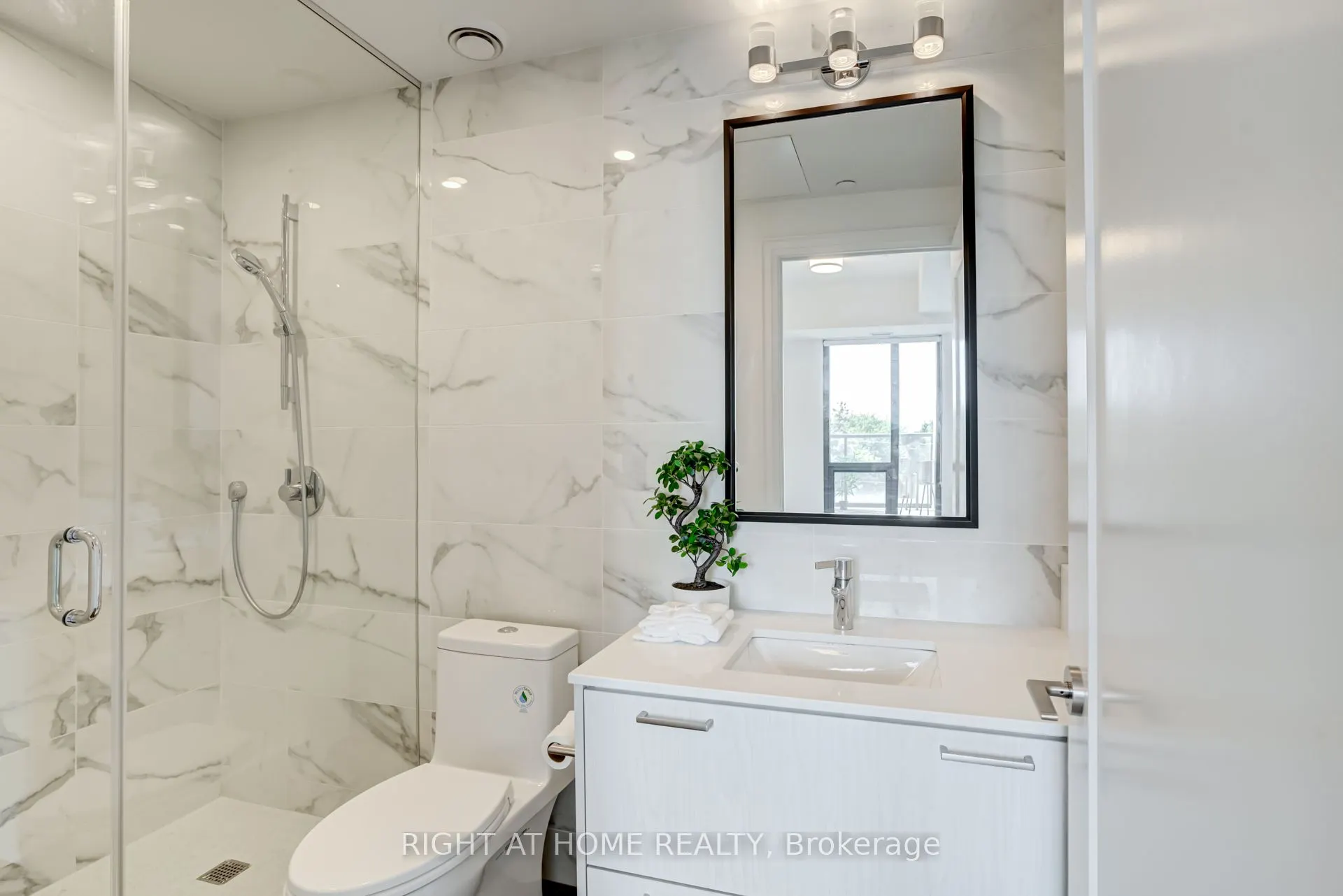 280 HOWLAND Avenue, #410