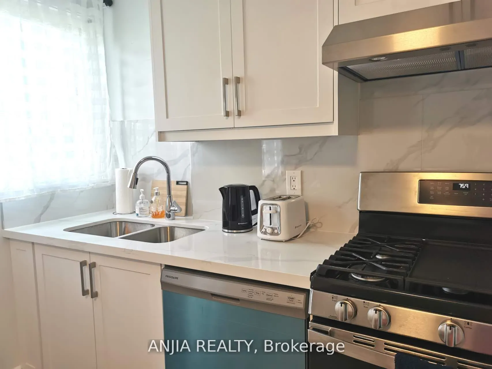 256 Homewood Avenue, #1