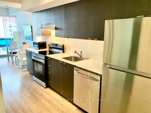 375 King Street W, #411
