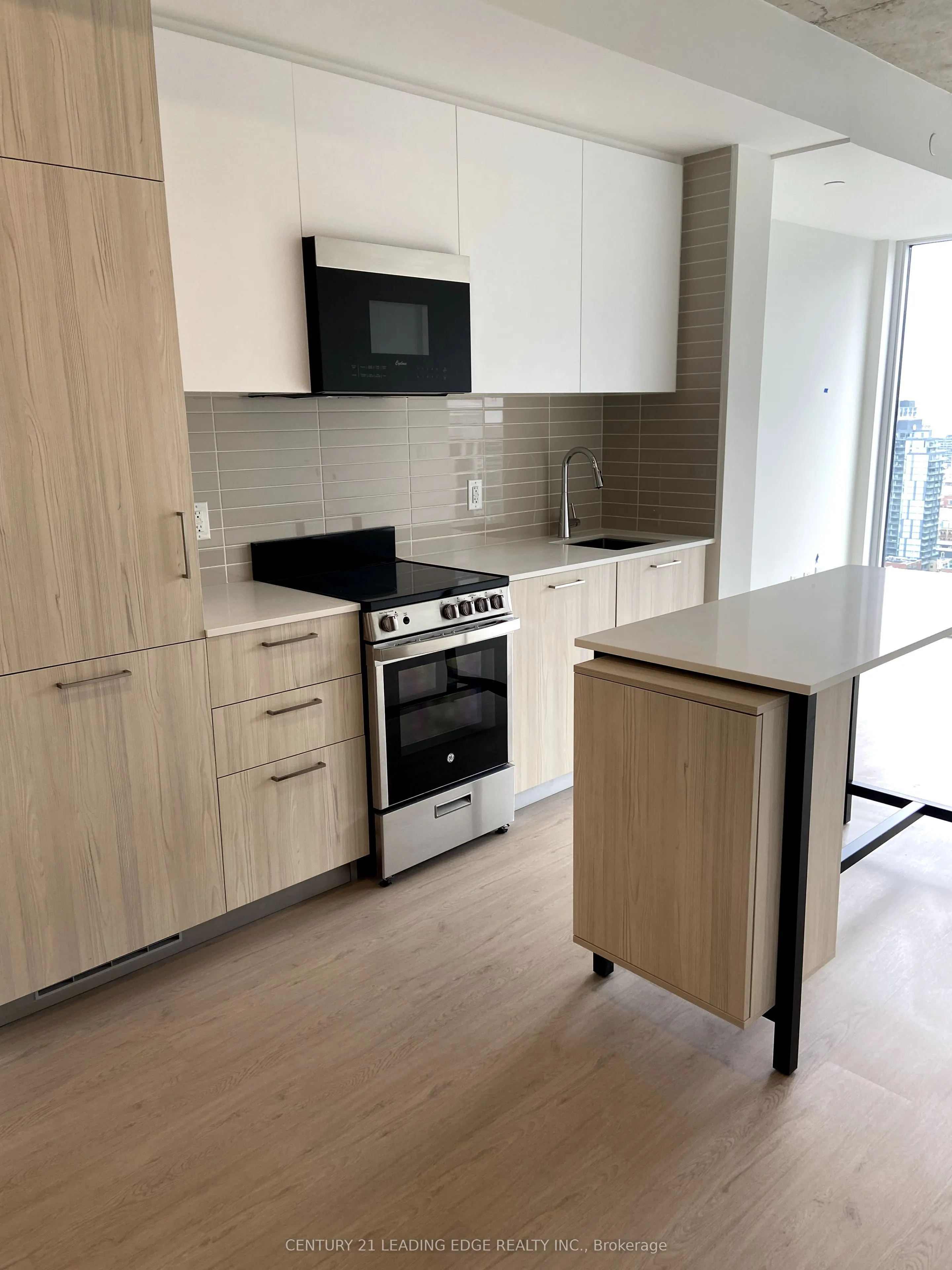 65 Mutual Street, #2703