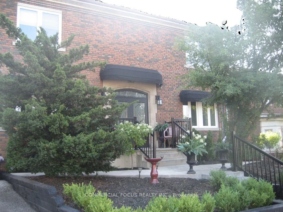 963 Avenue Road