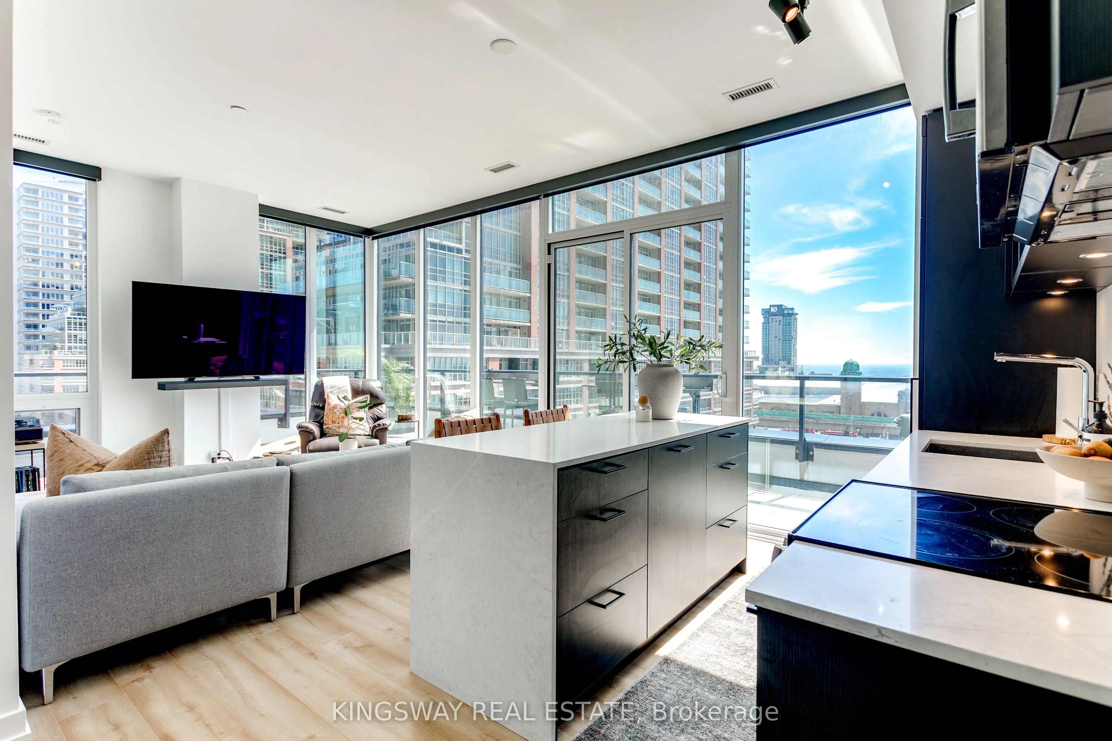 135 East Liberty Street, #715