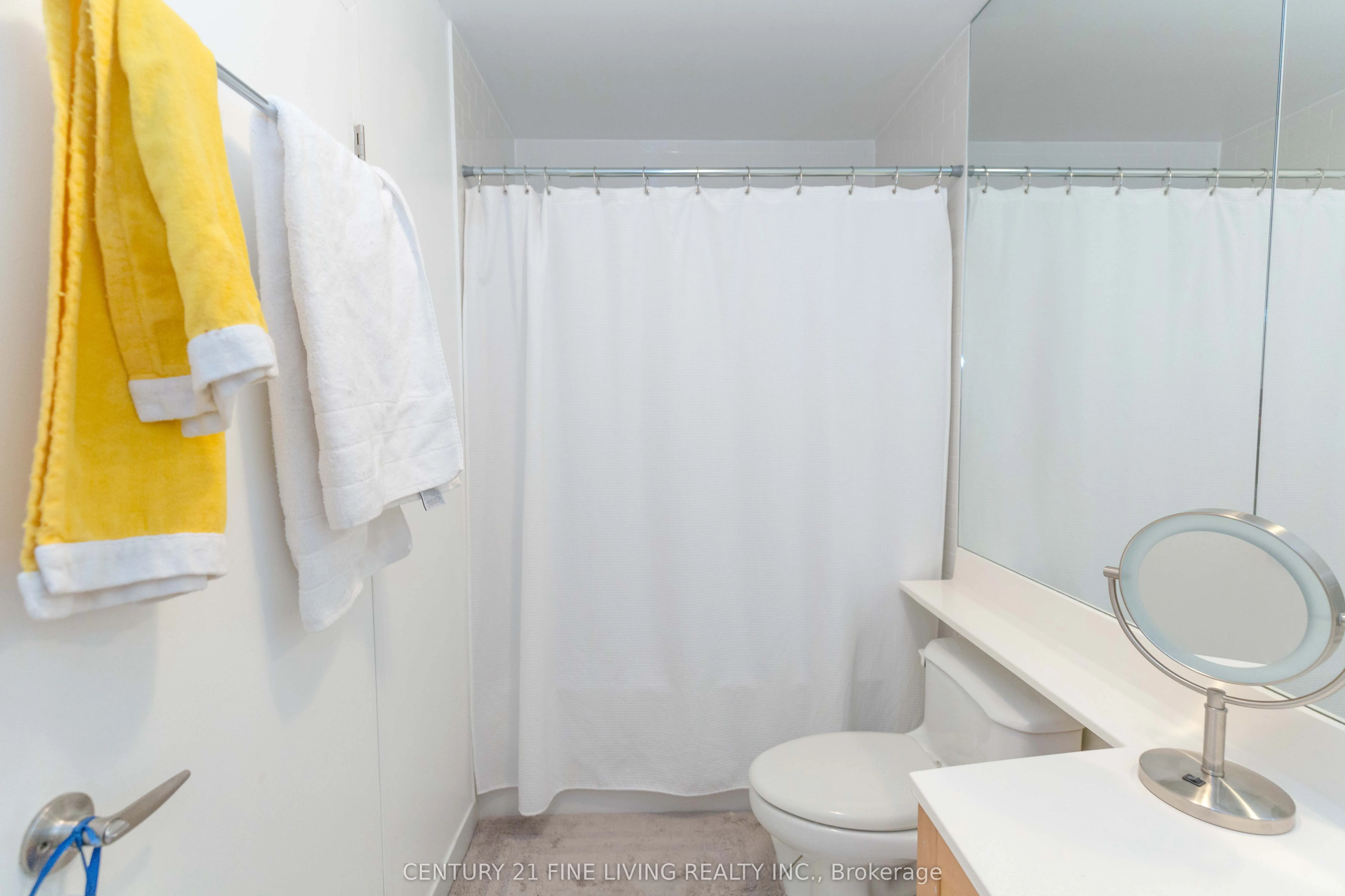 901 Queen West Street W, #419