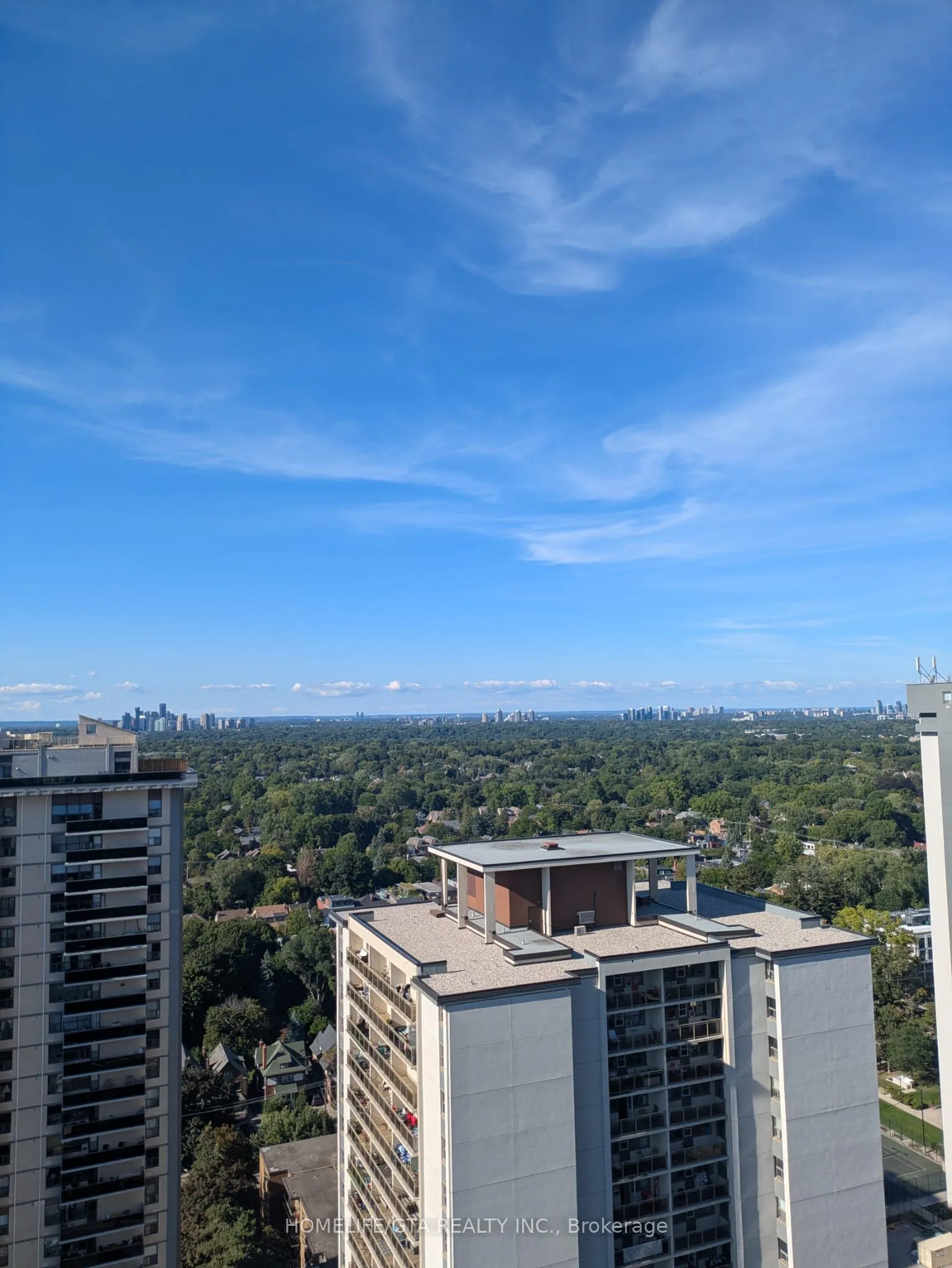 101 Erskine Avenue, #2501