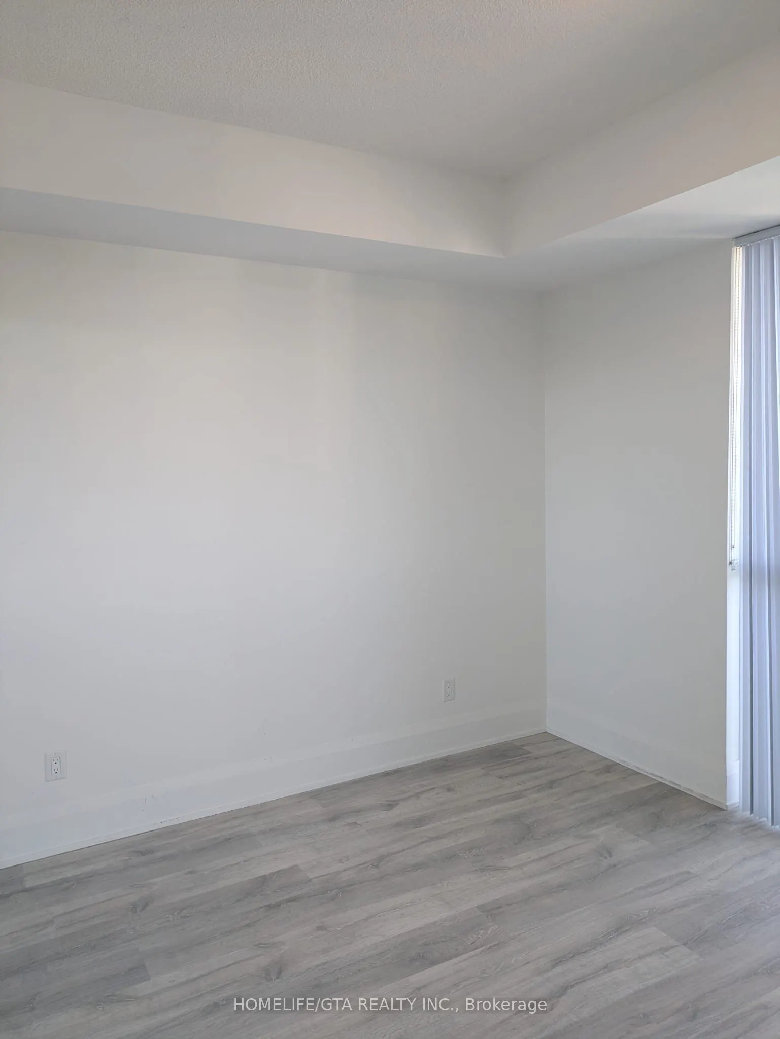 101 Erskine Avenue, #2501