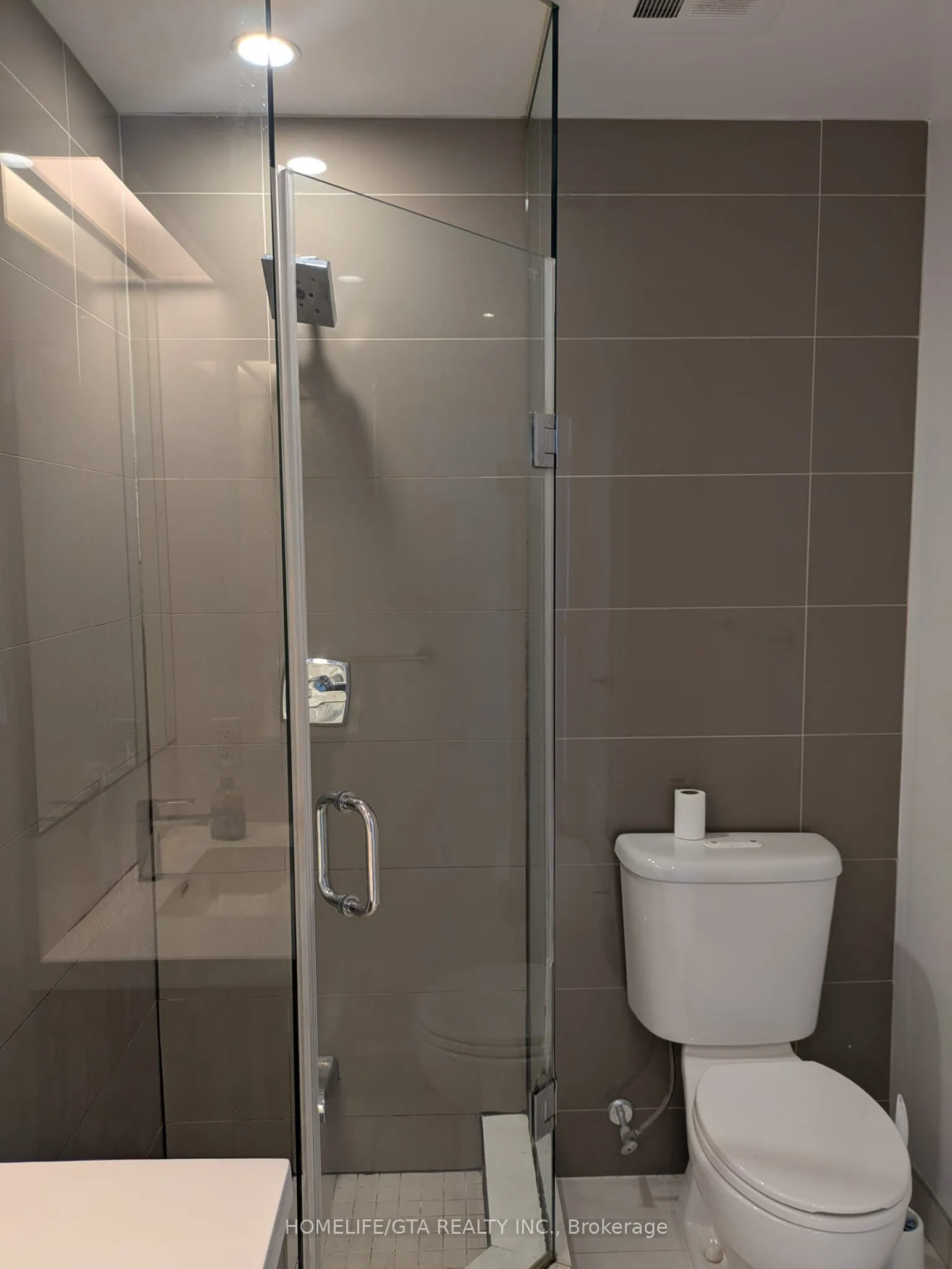 101 Erskine Avenue, #2501