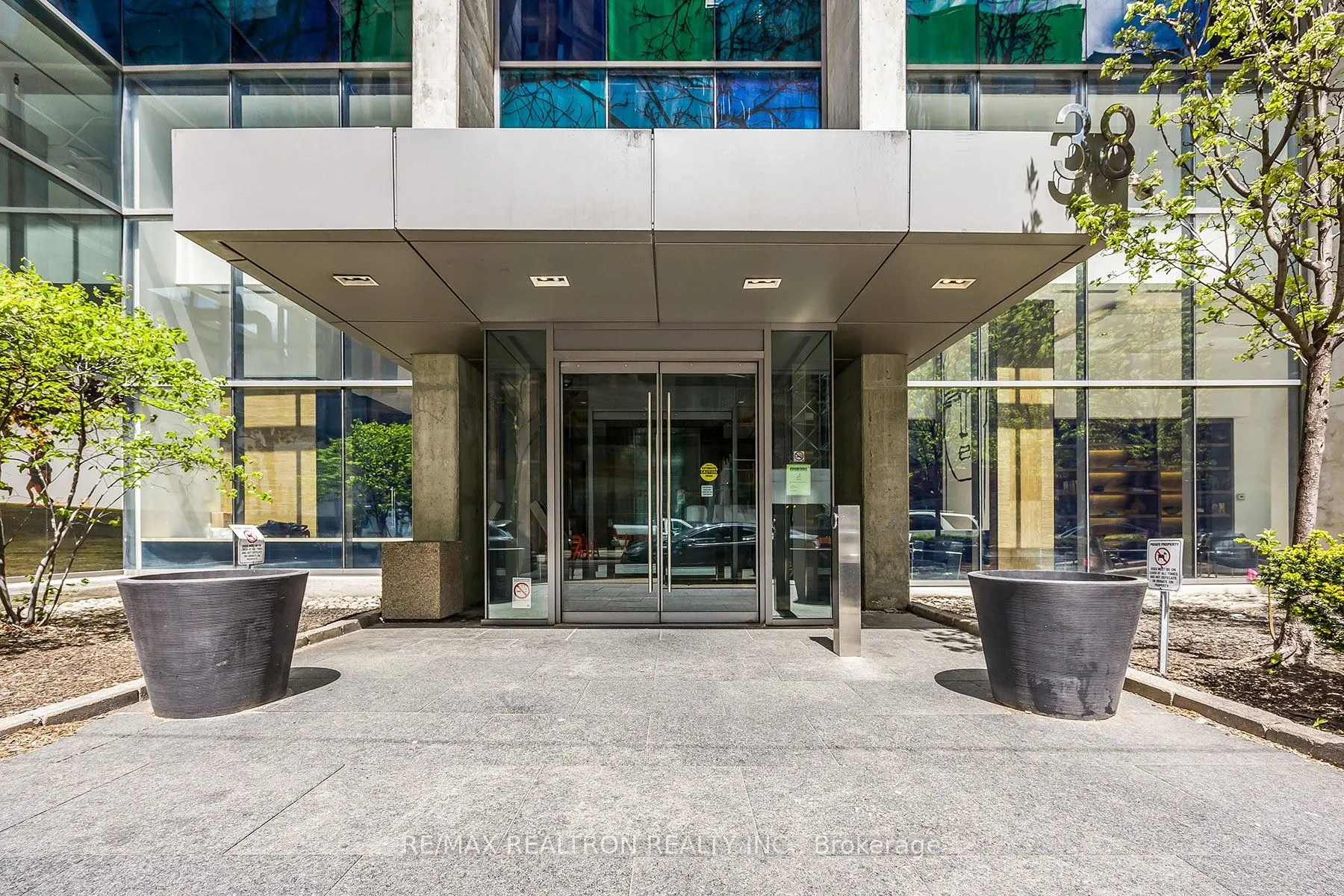 38 Grenville Street, #707