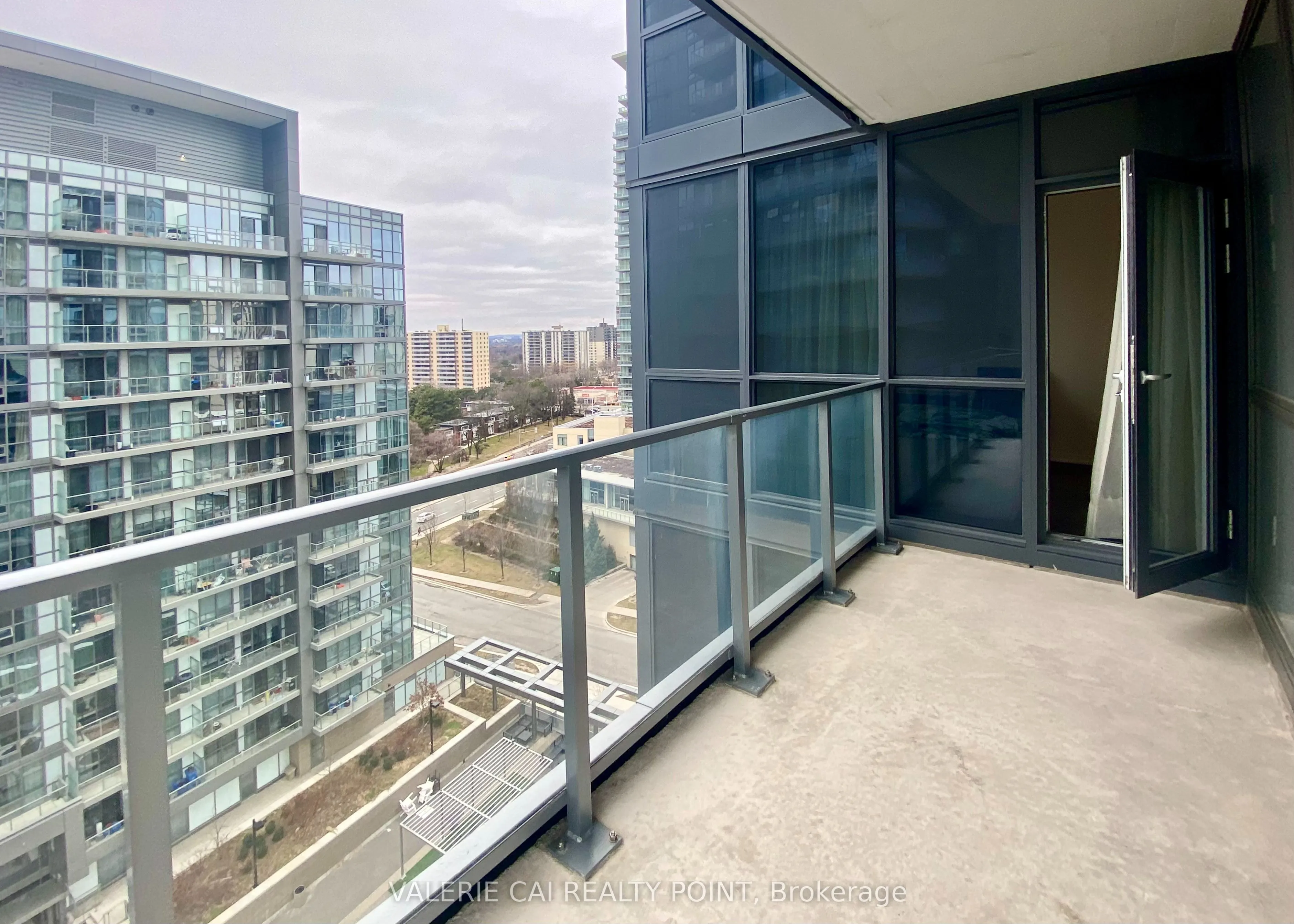 56 Forest Manor Road, #1004