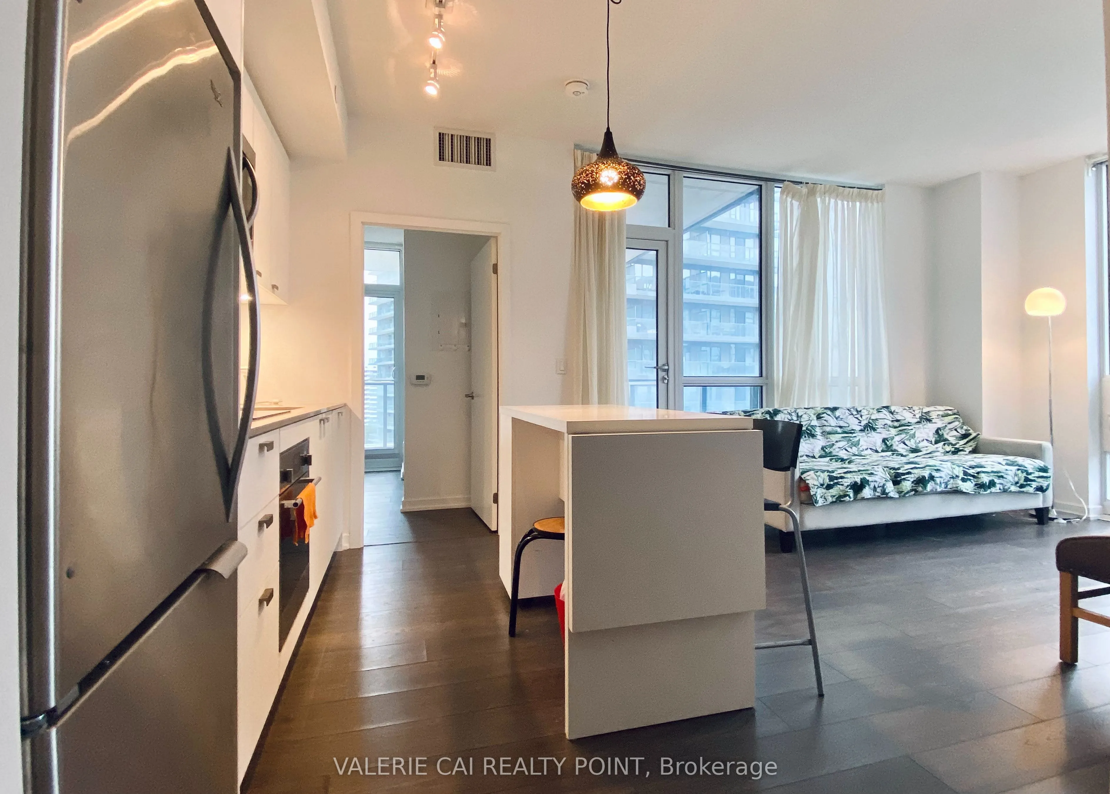 56 Forest Manor Road, #1004