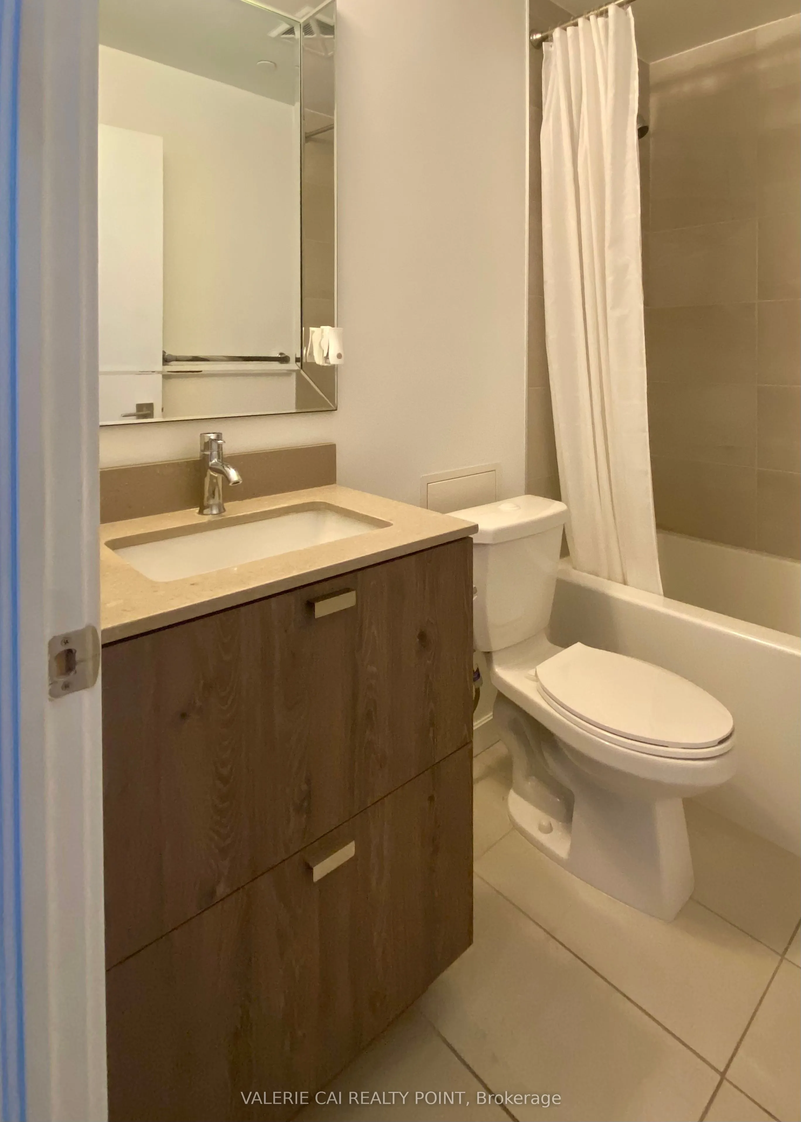 56 Forest Manor Road, #1004