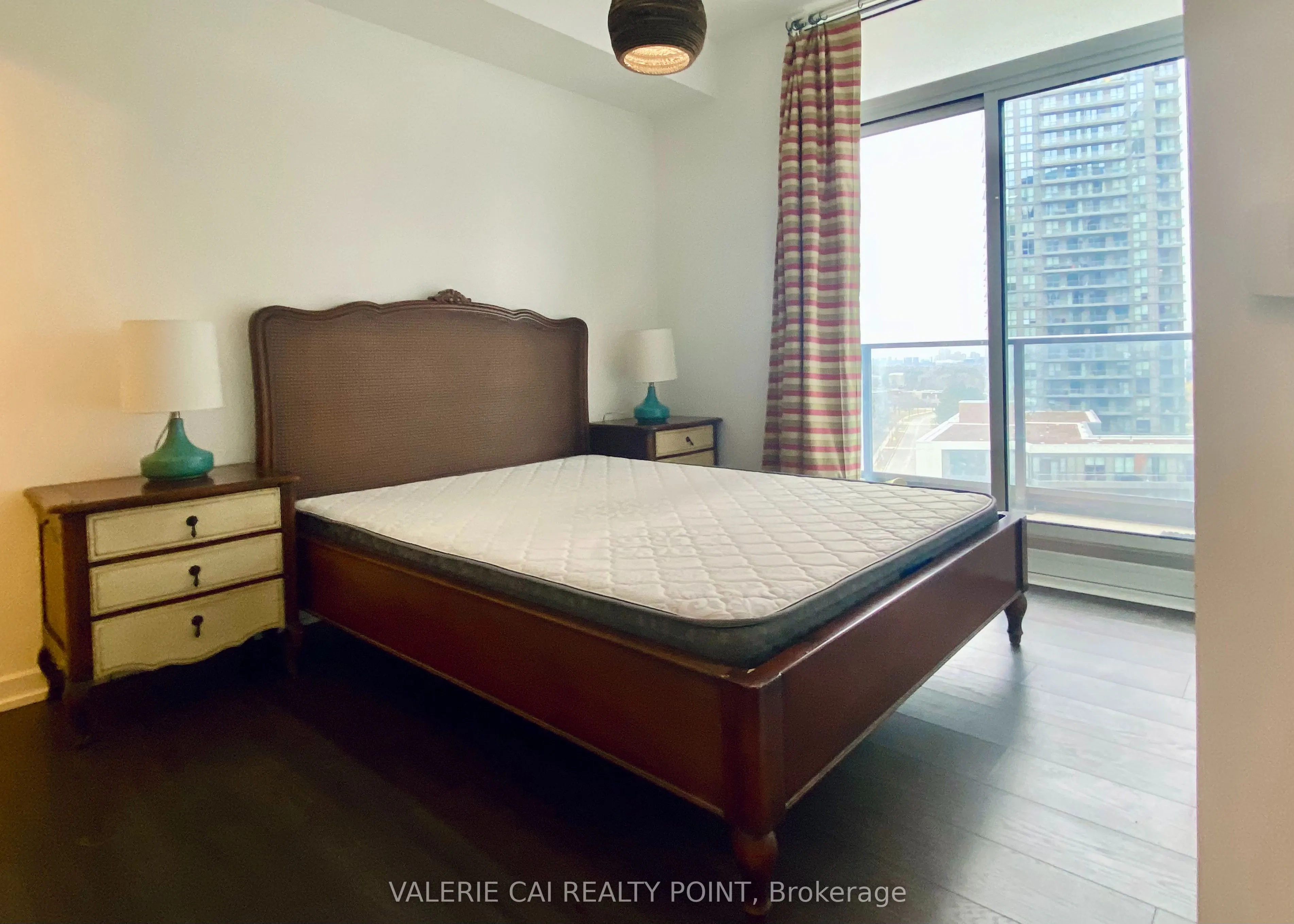 56 Forest Manor Road, #1004
