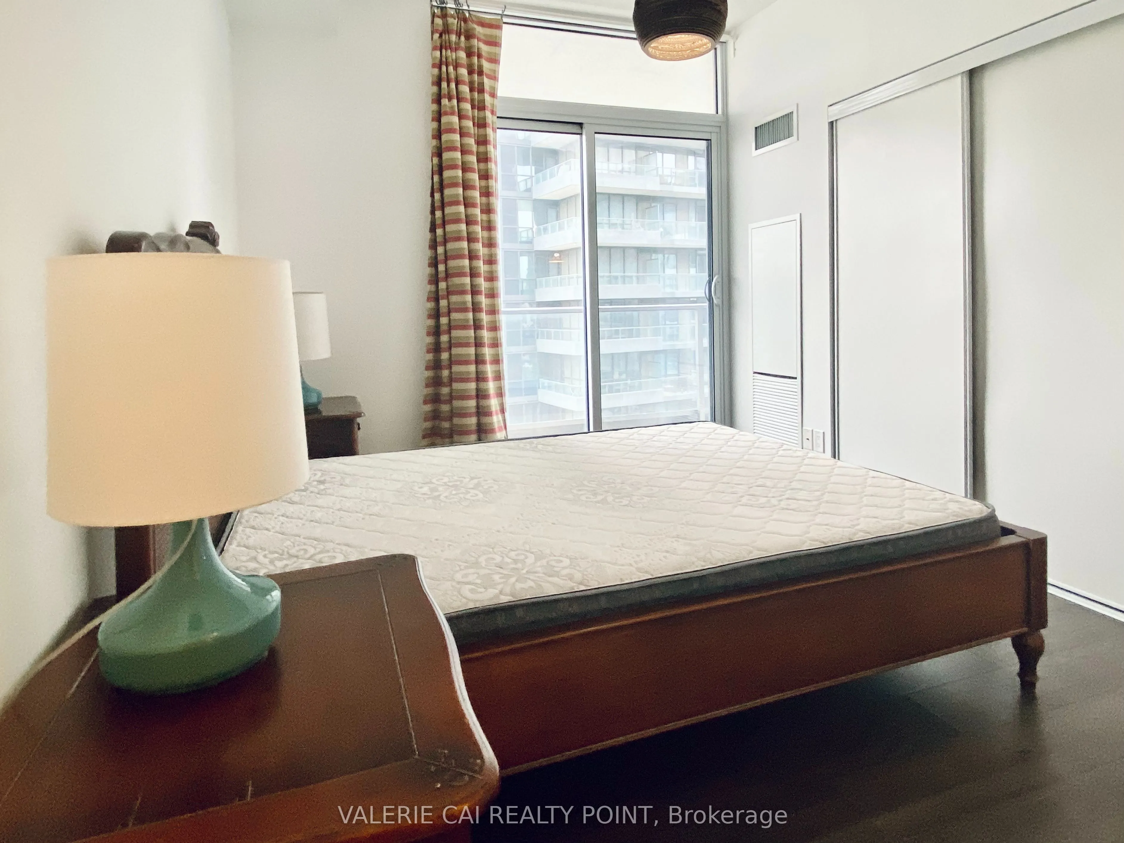56 Forest Manor Road, #1004