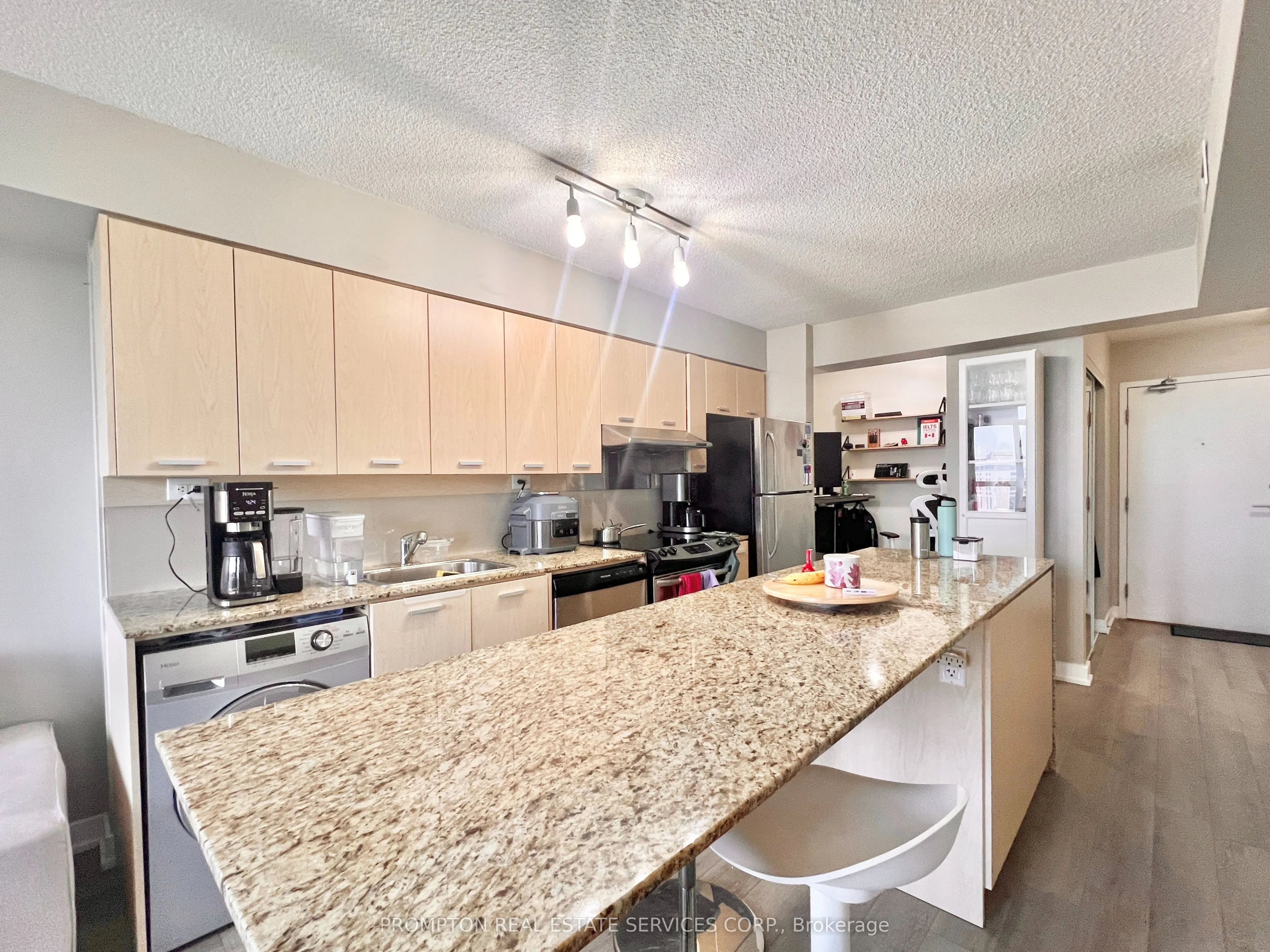 29 Singer Court, #710