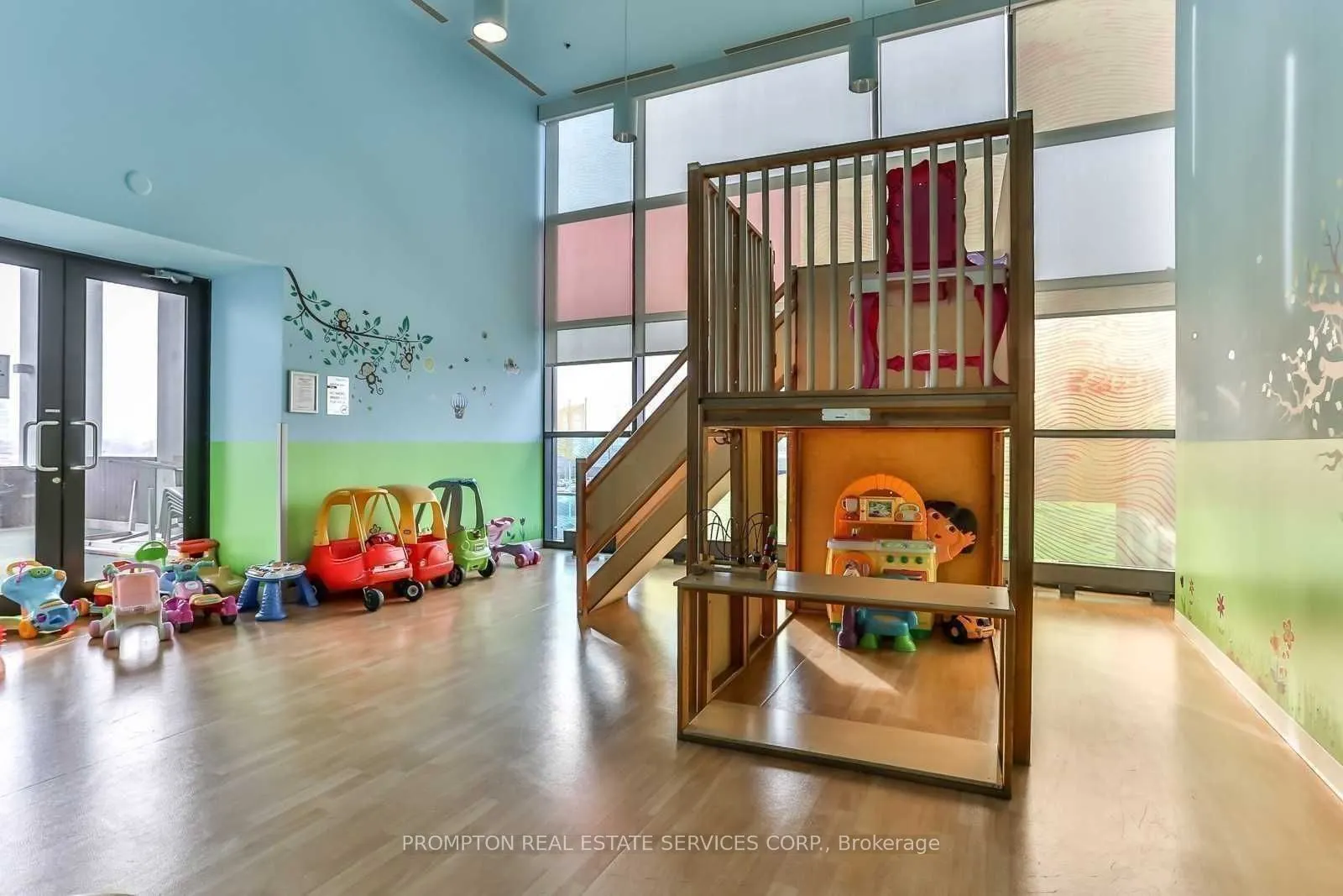 29 Singer Court, #710