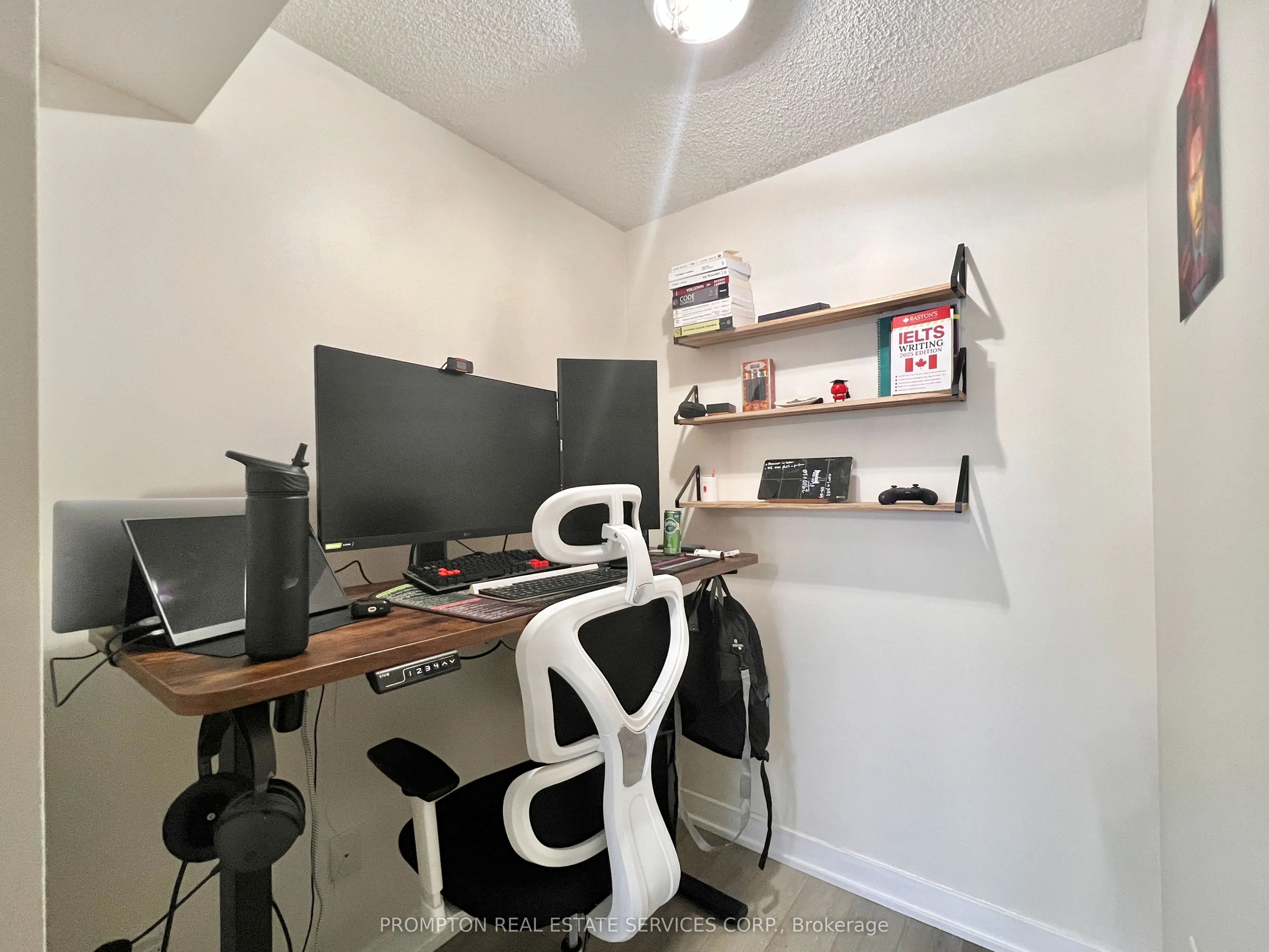 29 Singer Court, #710