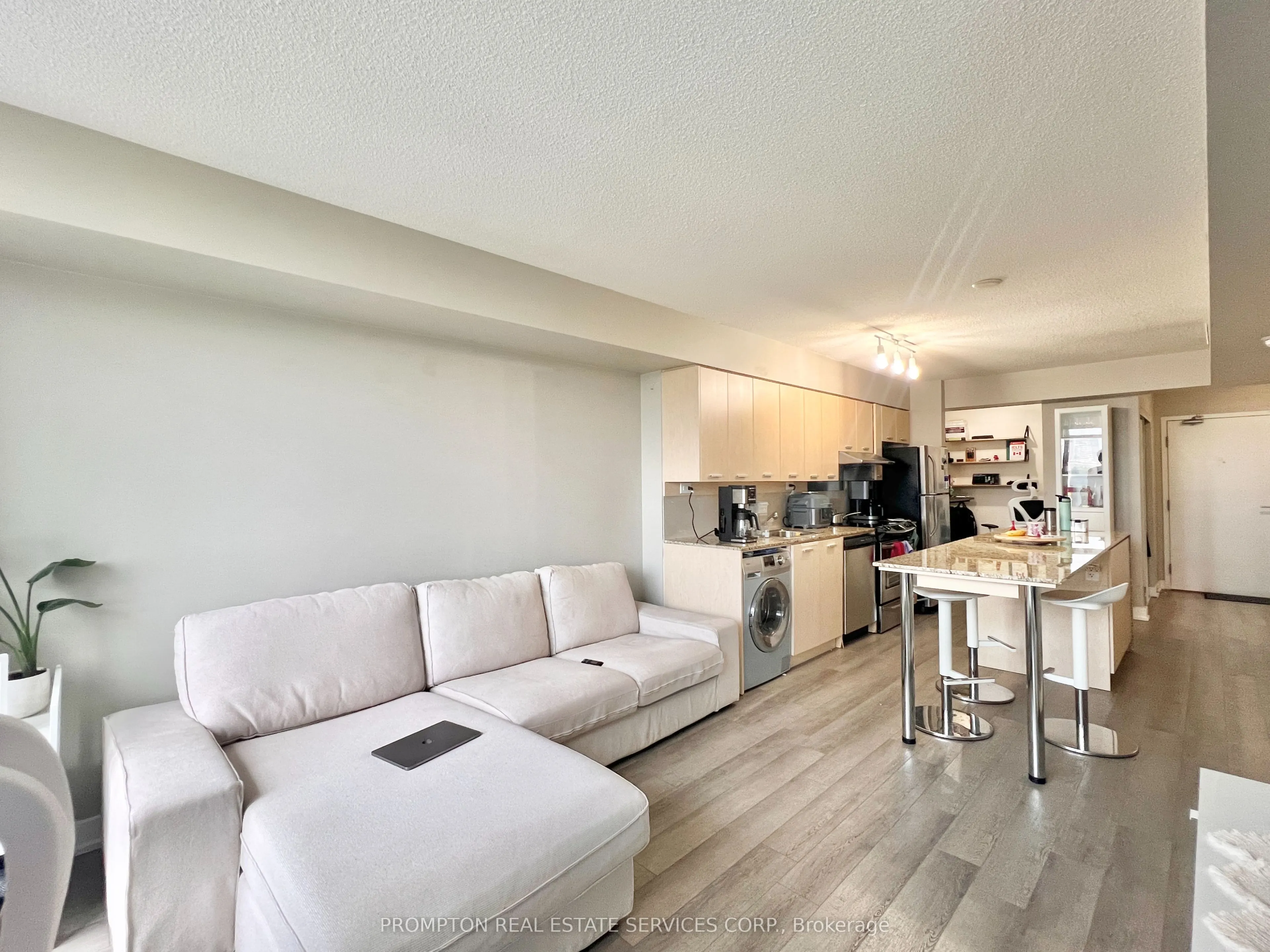 29 Singer Court, #710
