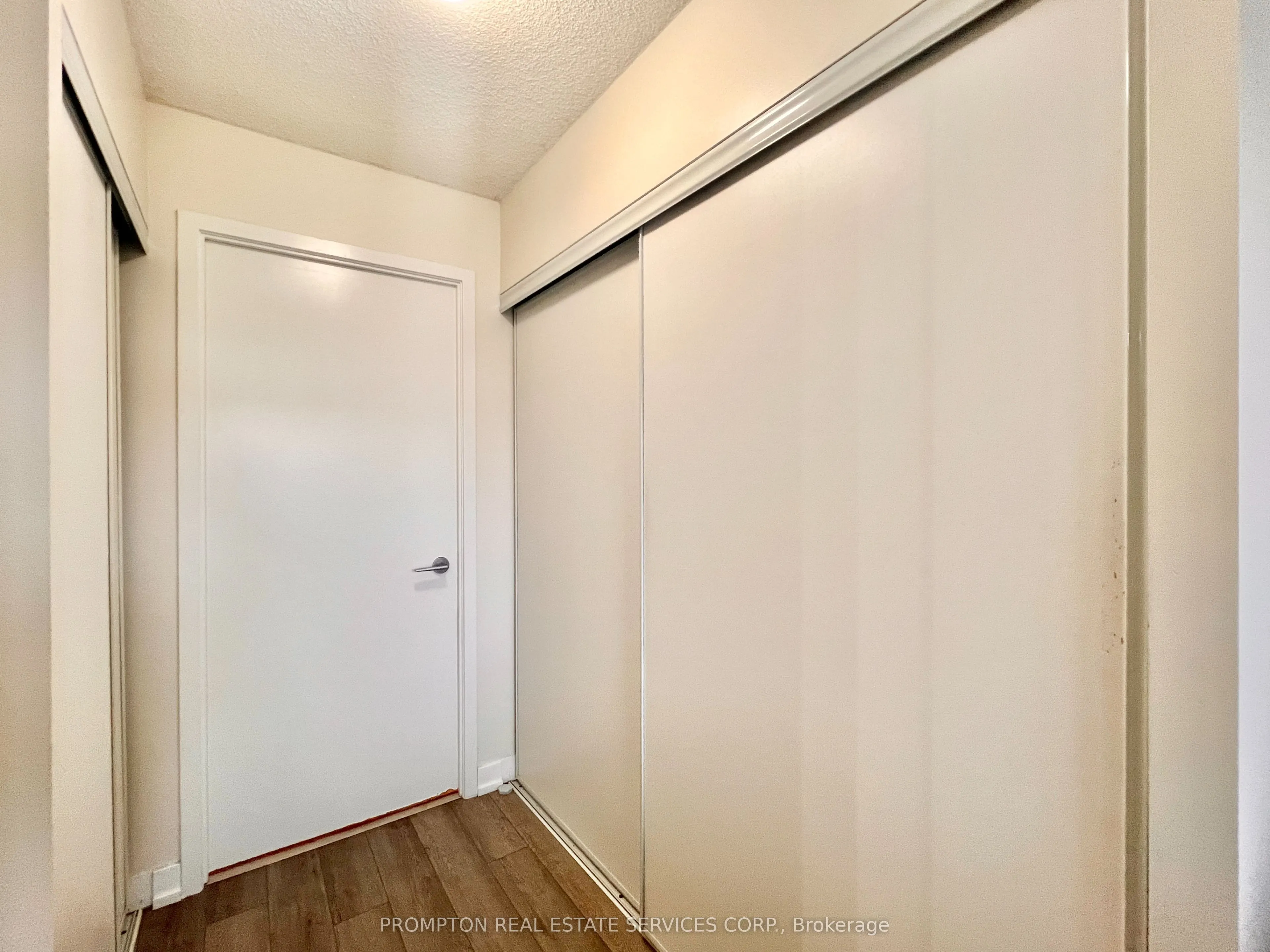 29 Singer Court, #710