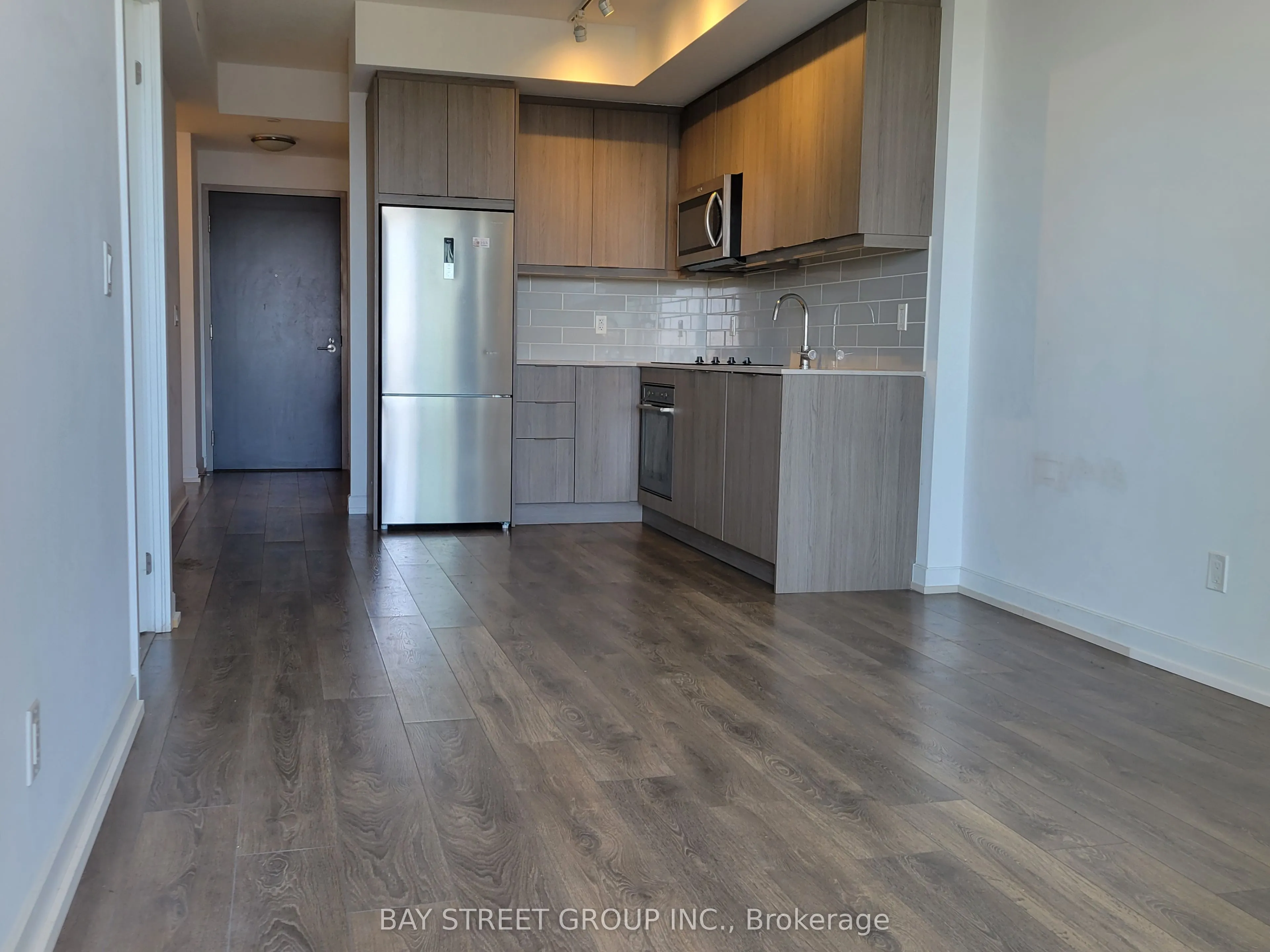 38 Forest Manor Road, #2106