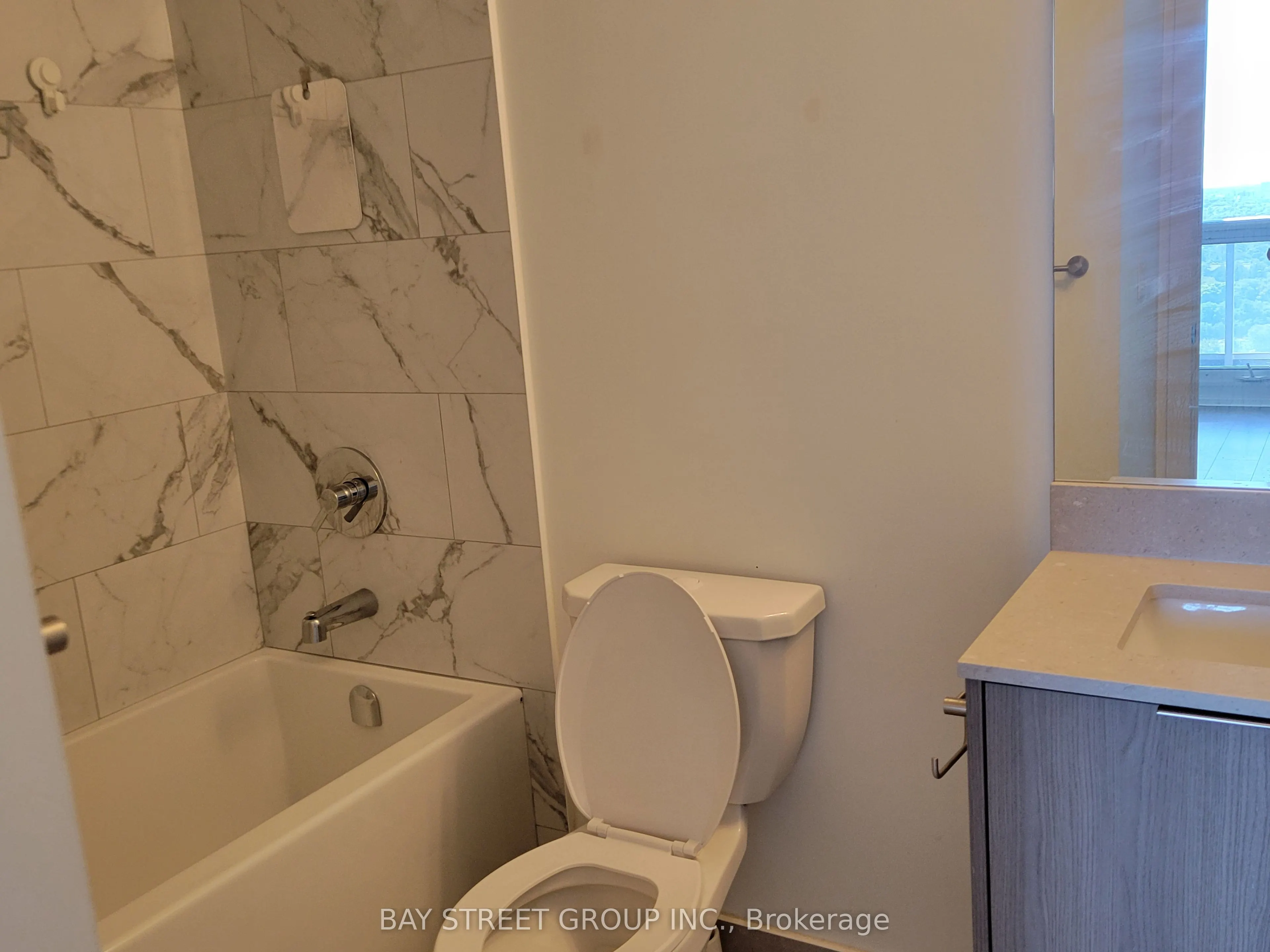 38 Forest Manor Road, #2106