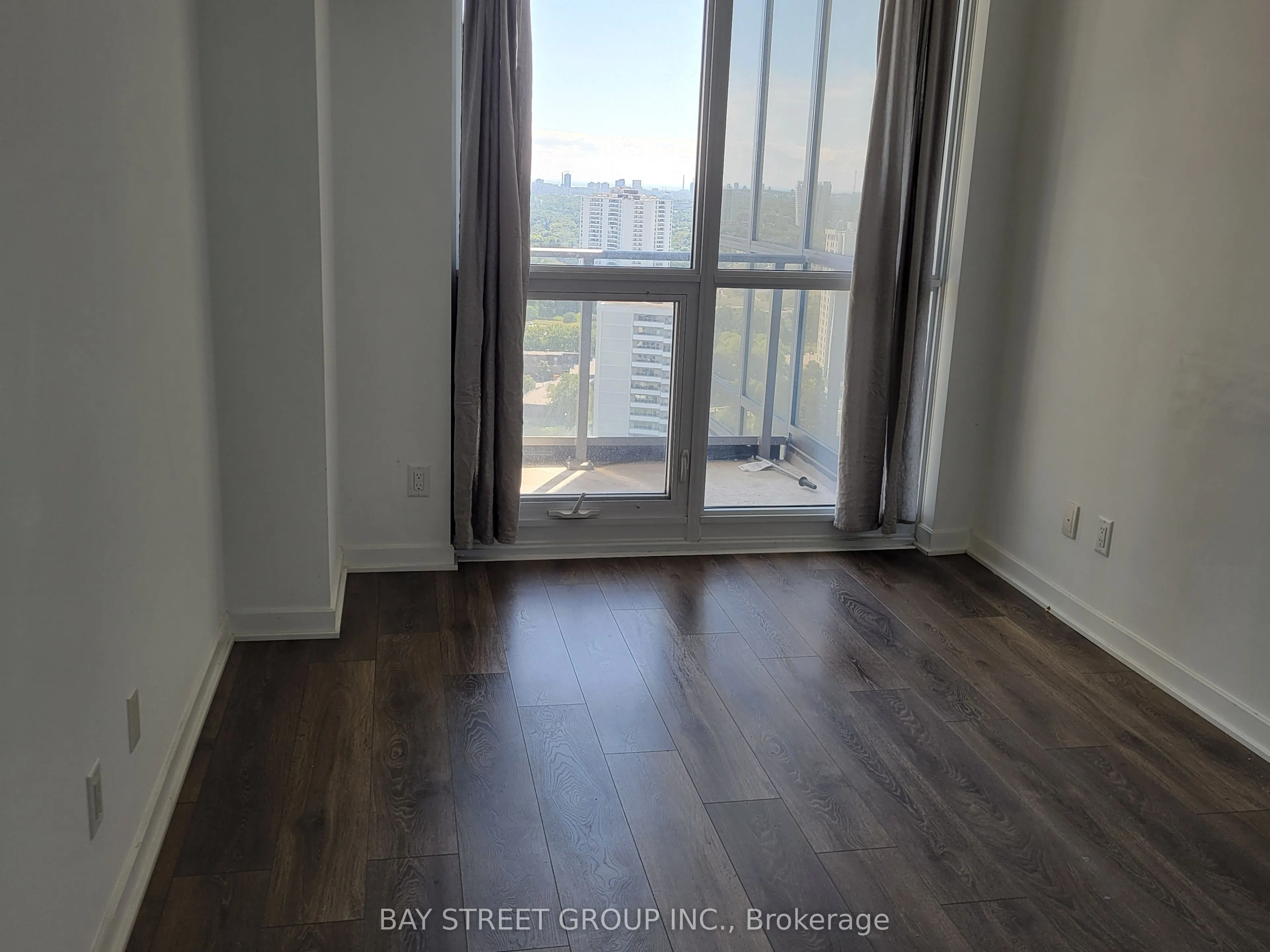 38 Forest Manor Road, #2106