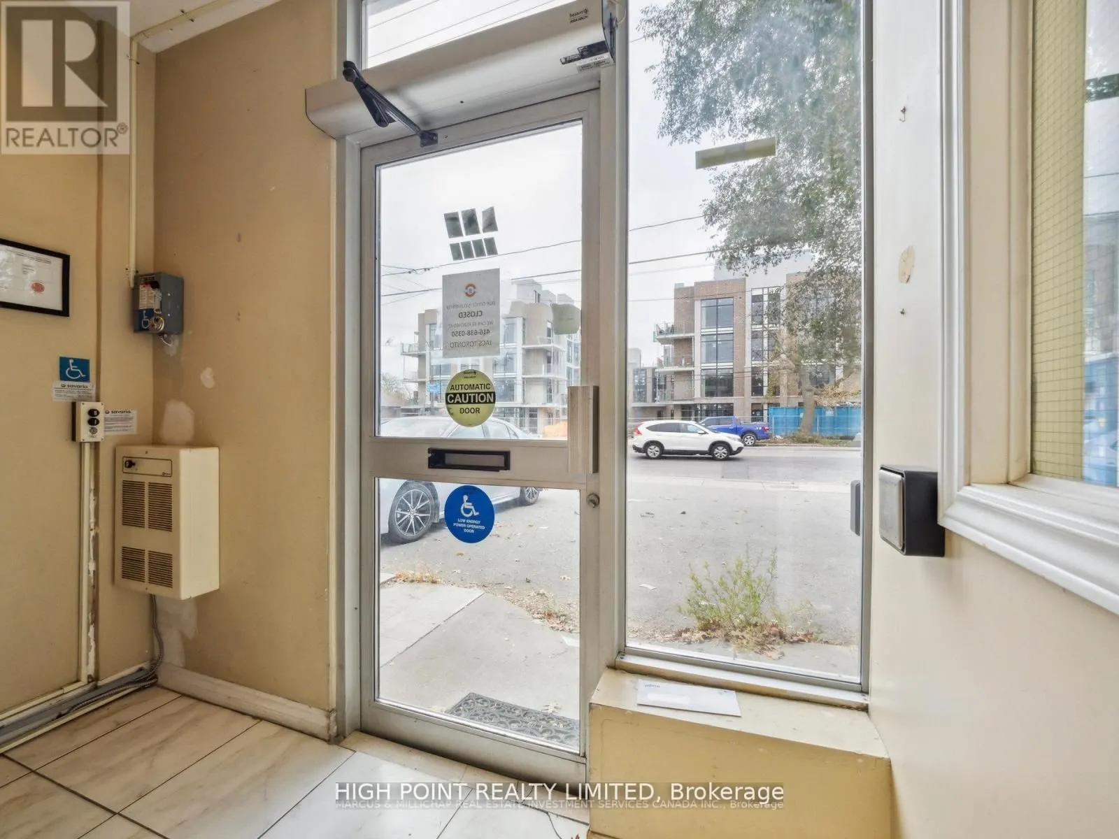 858 Sheppard Avenue W, #200