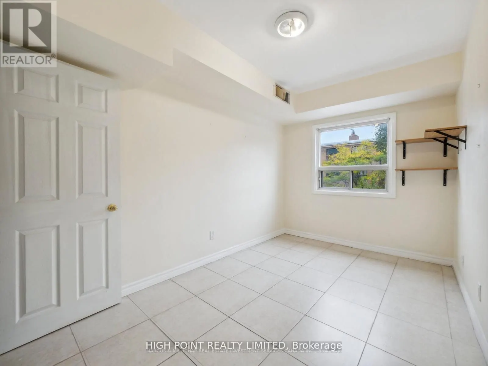 858 Sheppard Avenue W, #200