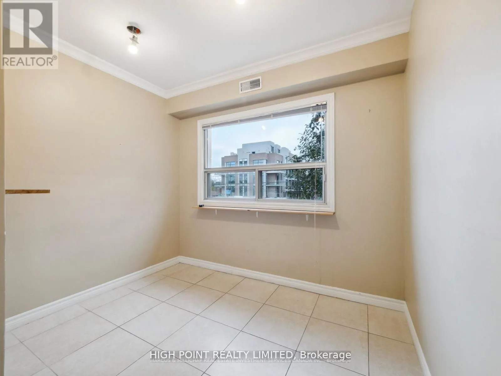 858 Sheppard Avenue W, #200