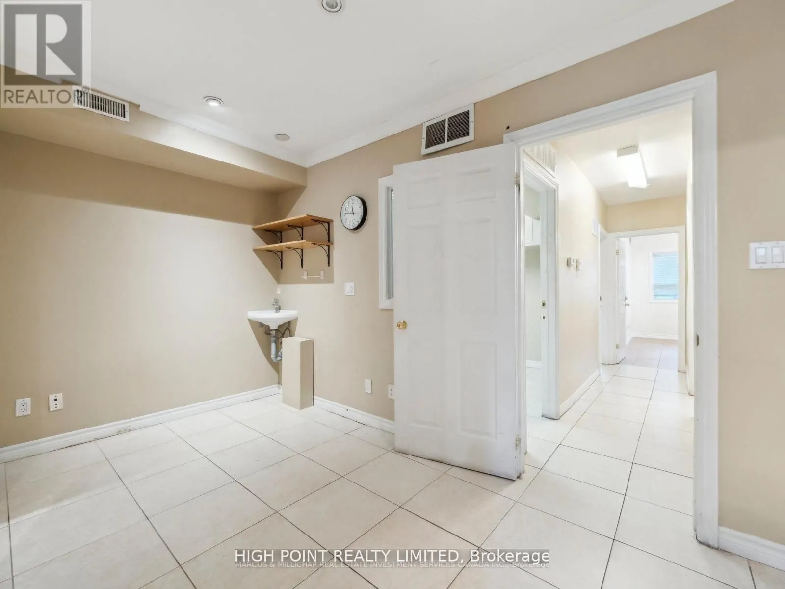 858 Sheppard Avenue W, #200