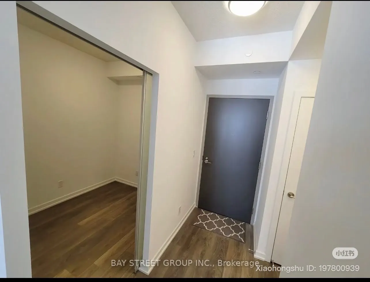 32 Forest Manor Road, #906