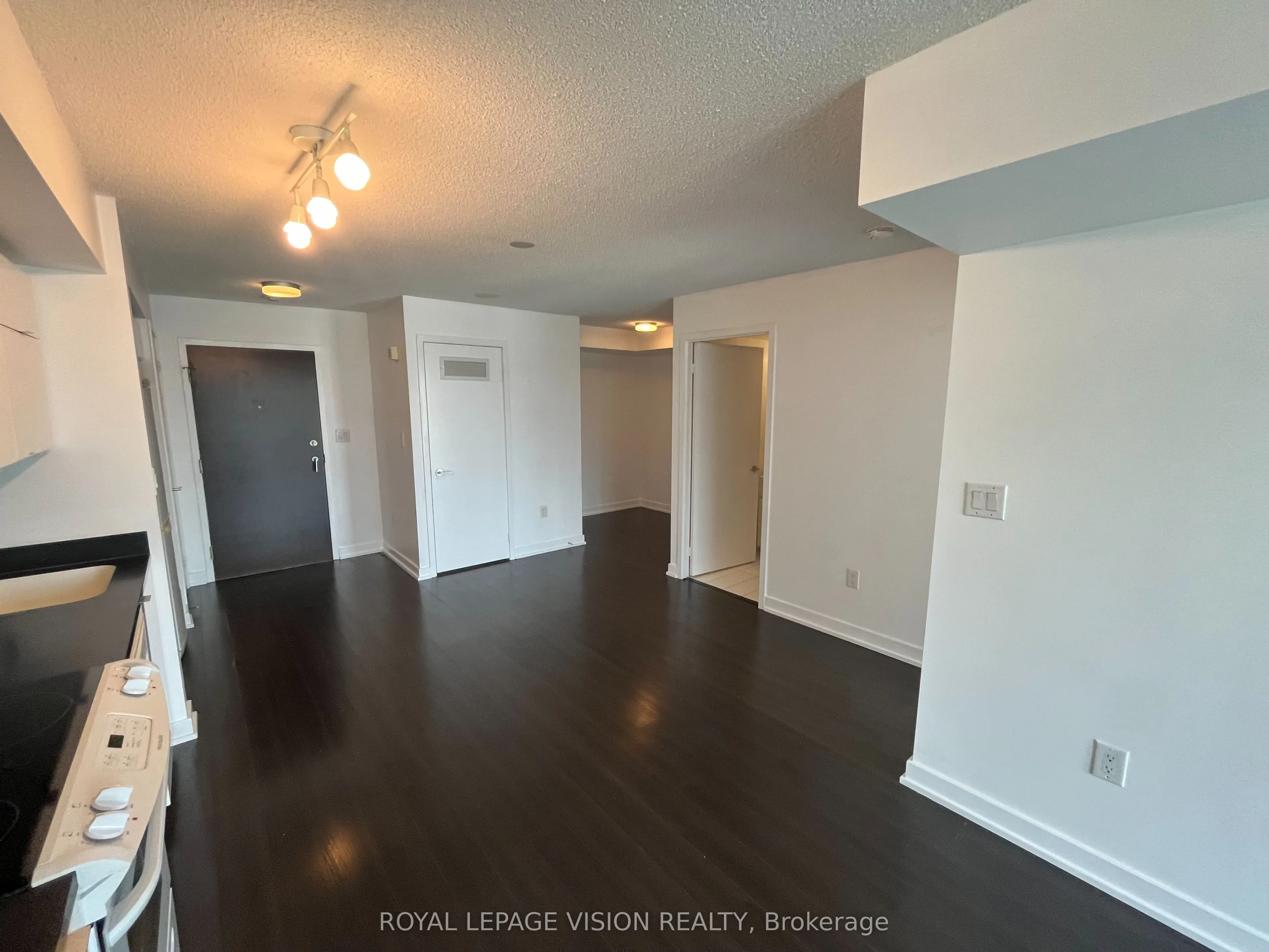 151 Dan Leckie Way, #917