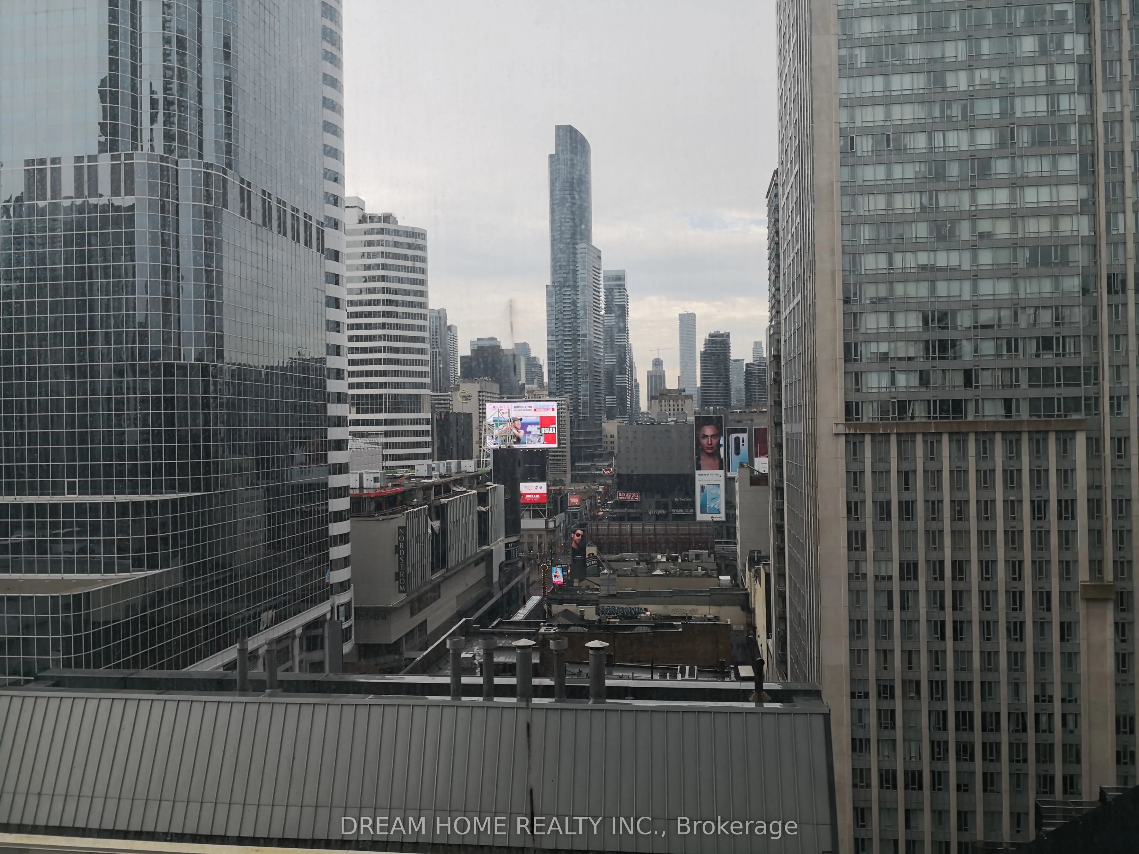197 Yonge Street, #1301