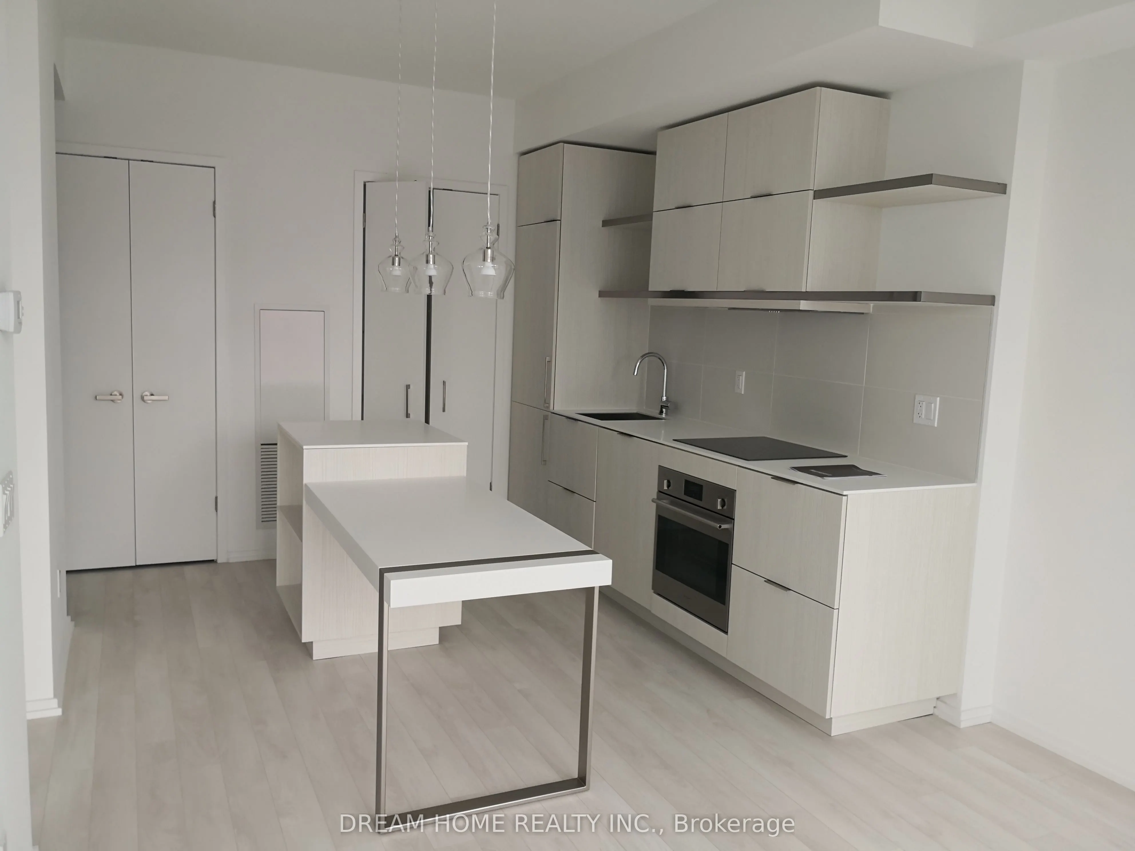 197 Yonge Street, #1301