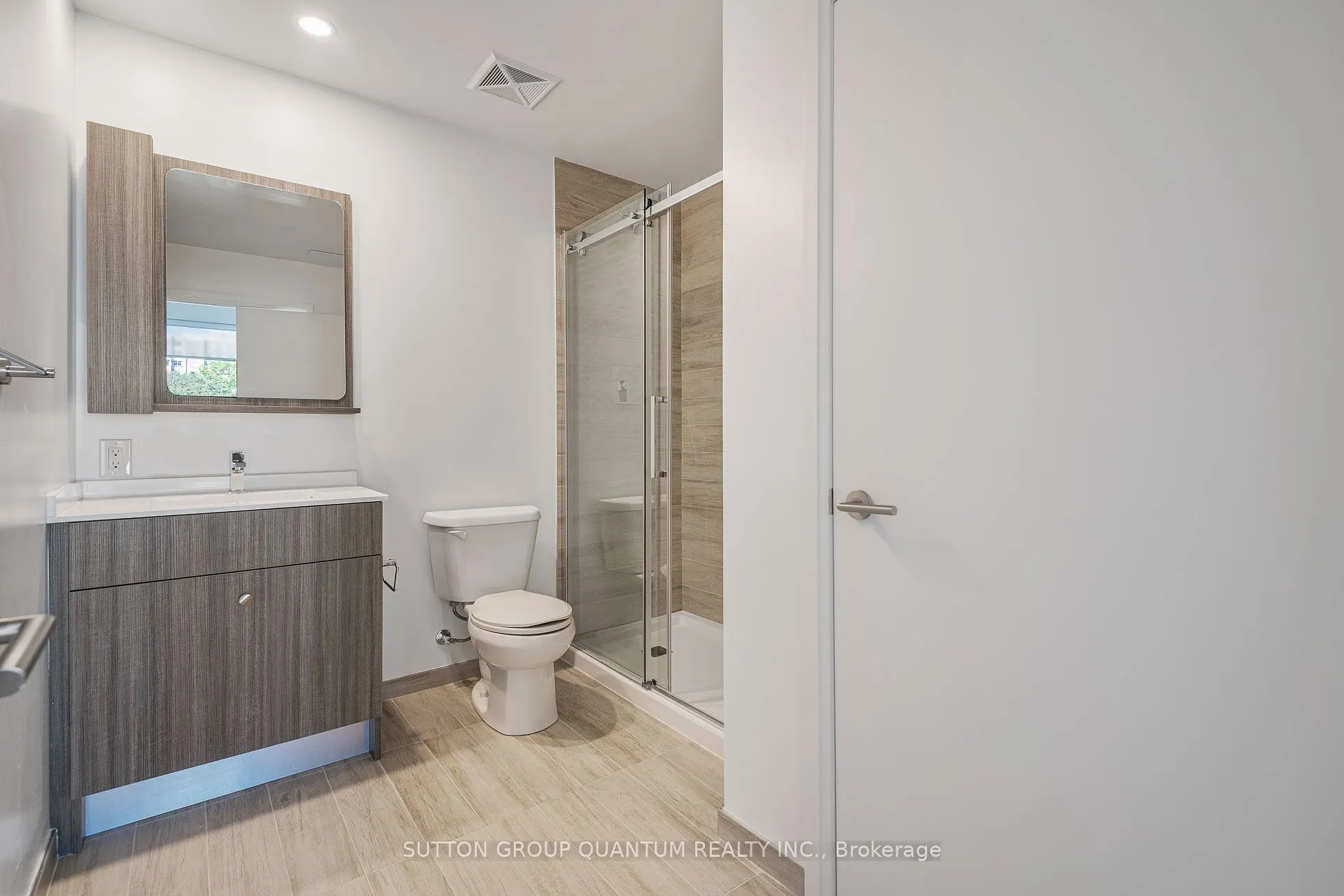 75 Canterbury Place, #302
