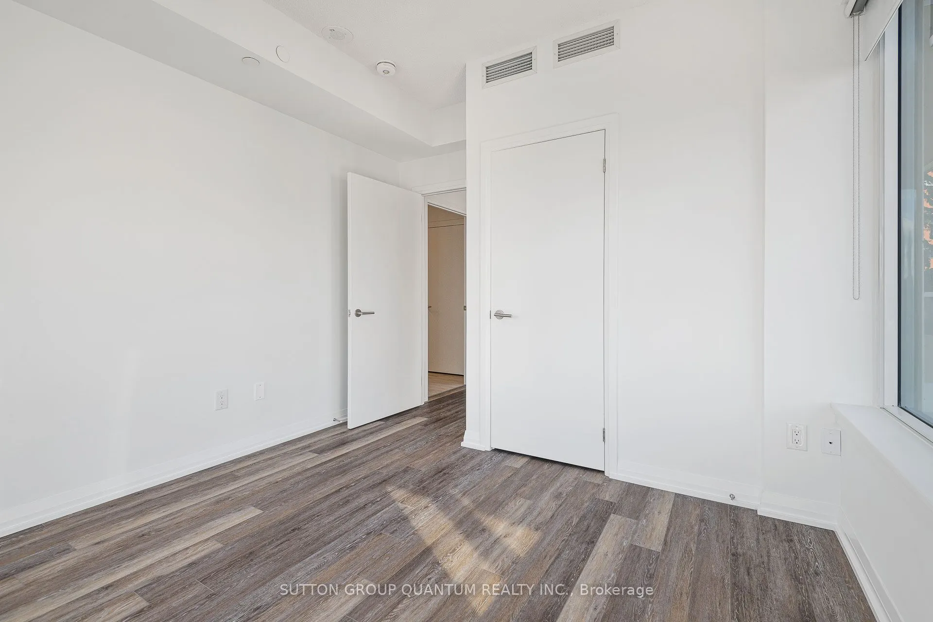 75 Canterbury Place, #302