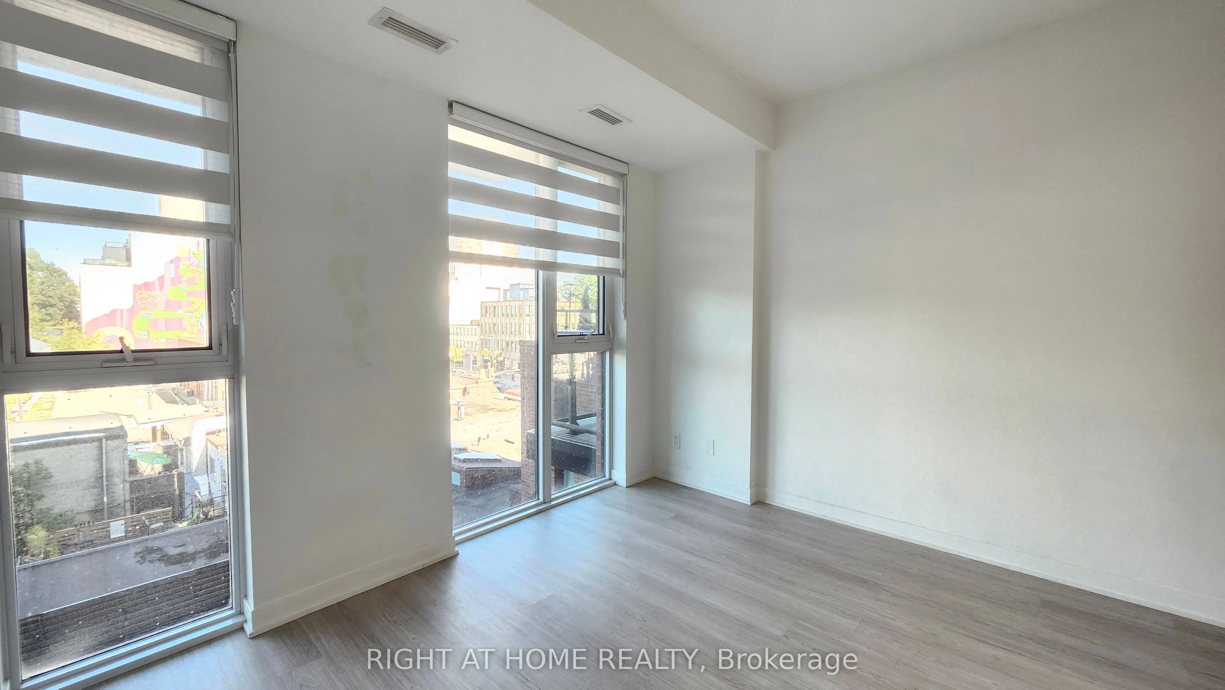 185 Alberta Avenue, #406