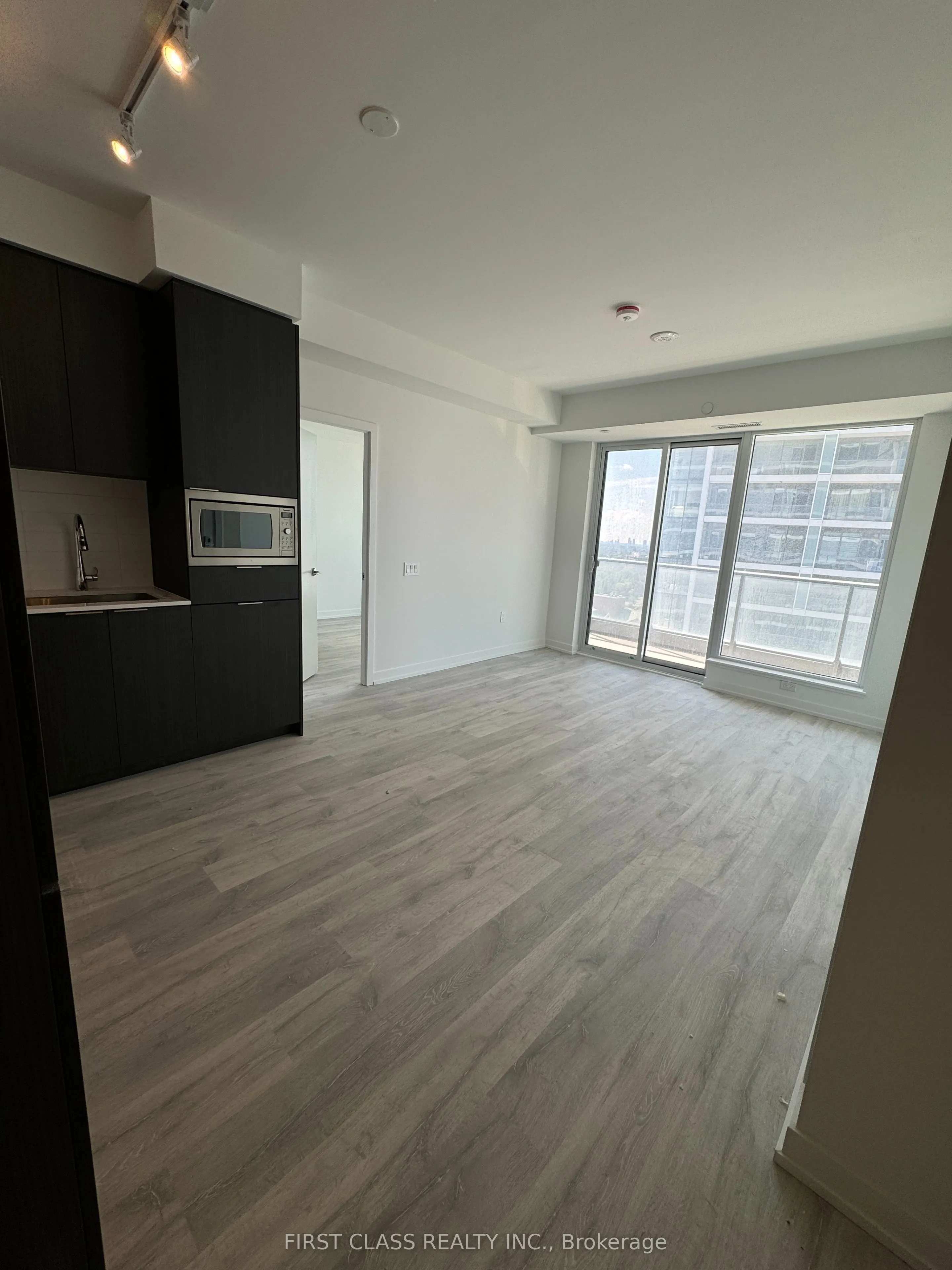 7 Golden Lion Heights, #N1907