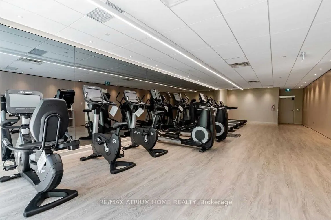 1001 Bay Street, #2712