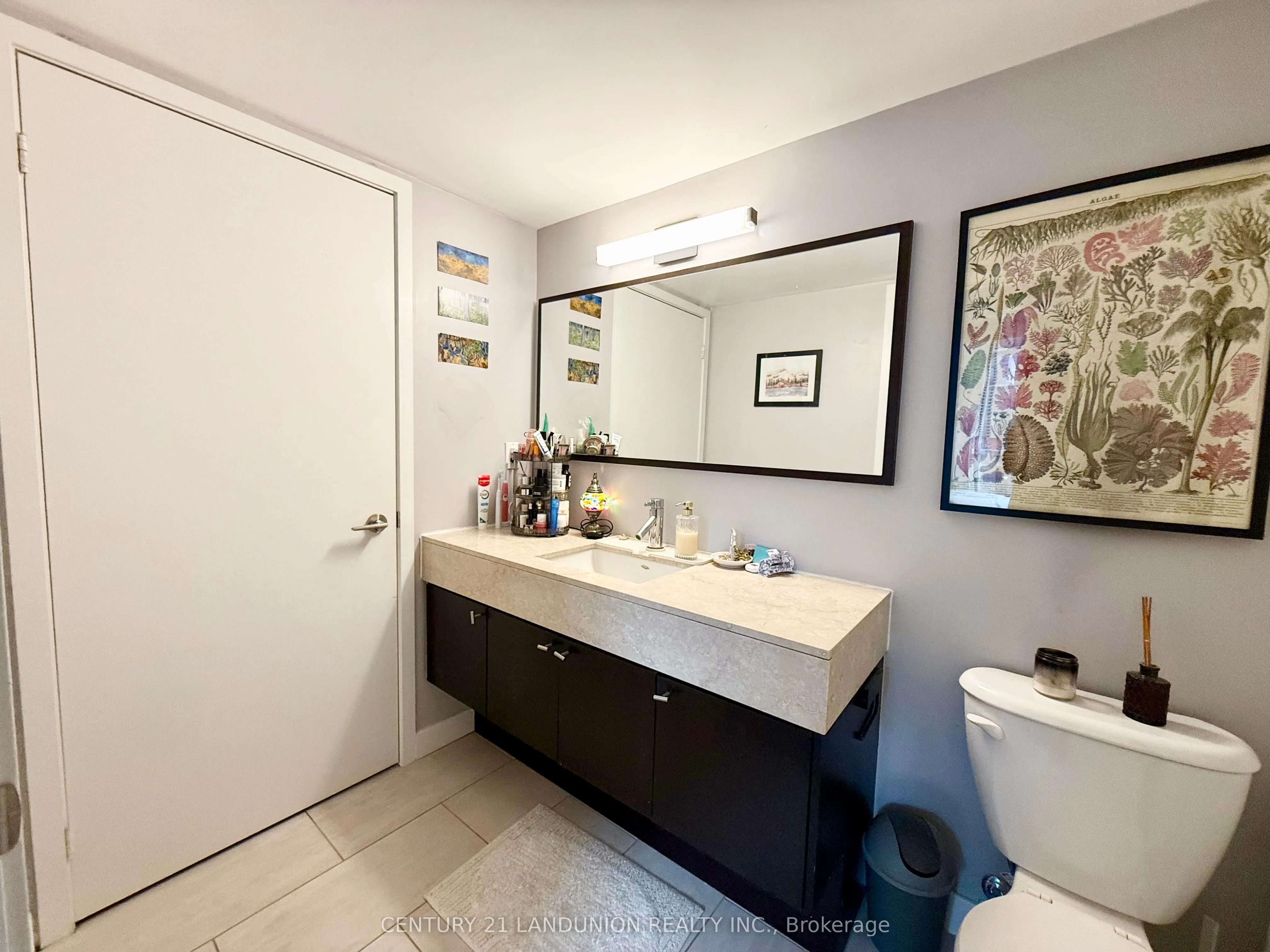 126 Simcoe Street, #1505