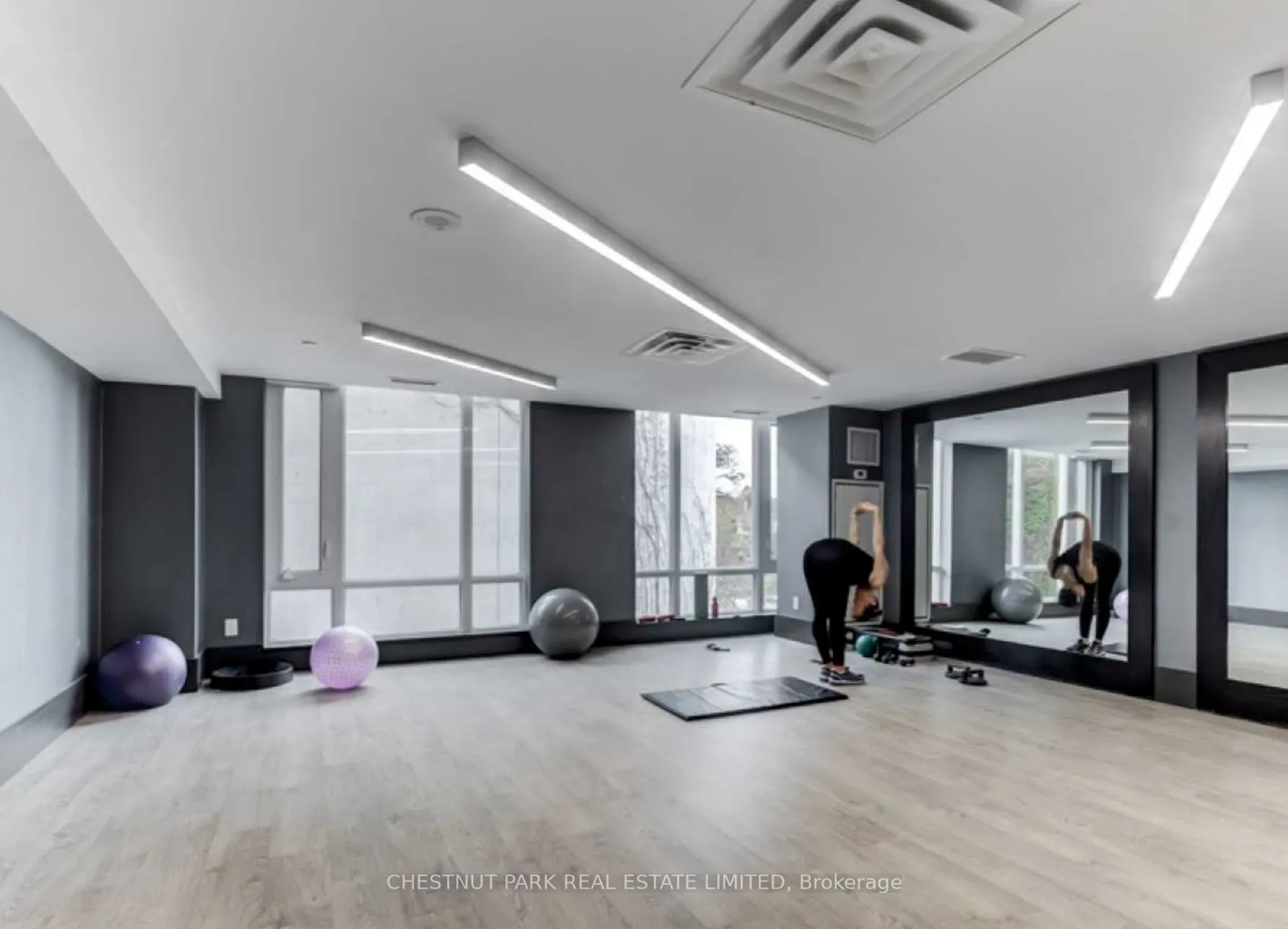 60 Berwick Avenue, #PH1