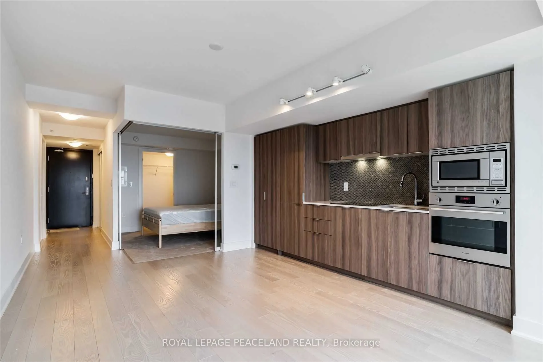 955 Bay Street, #2911