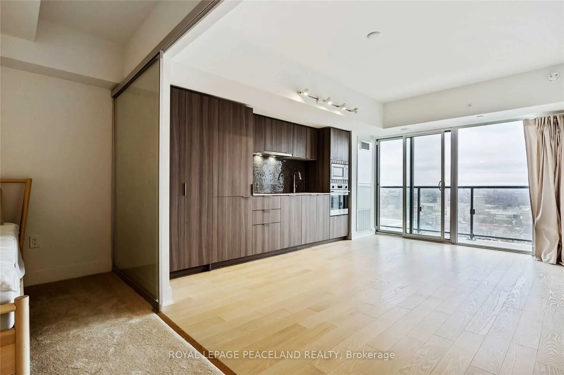 955 Bay Street, #2911