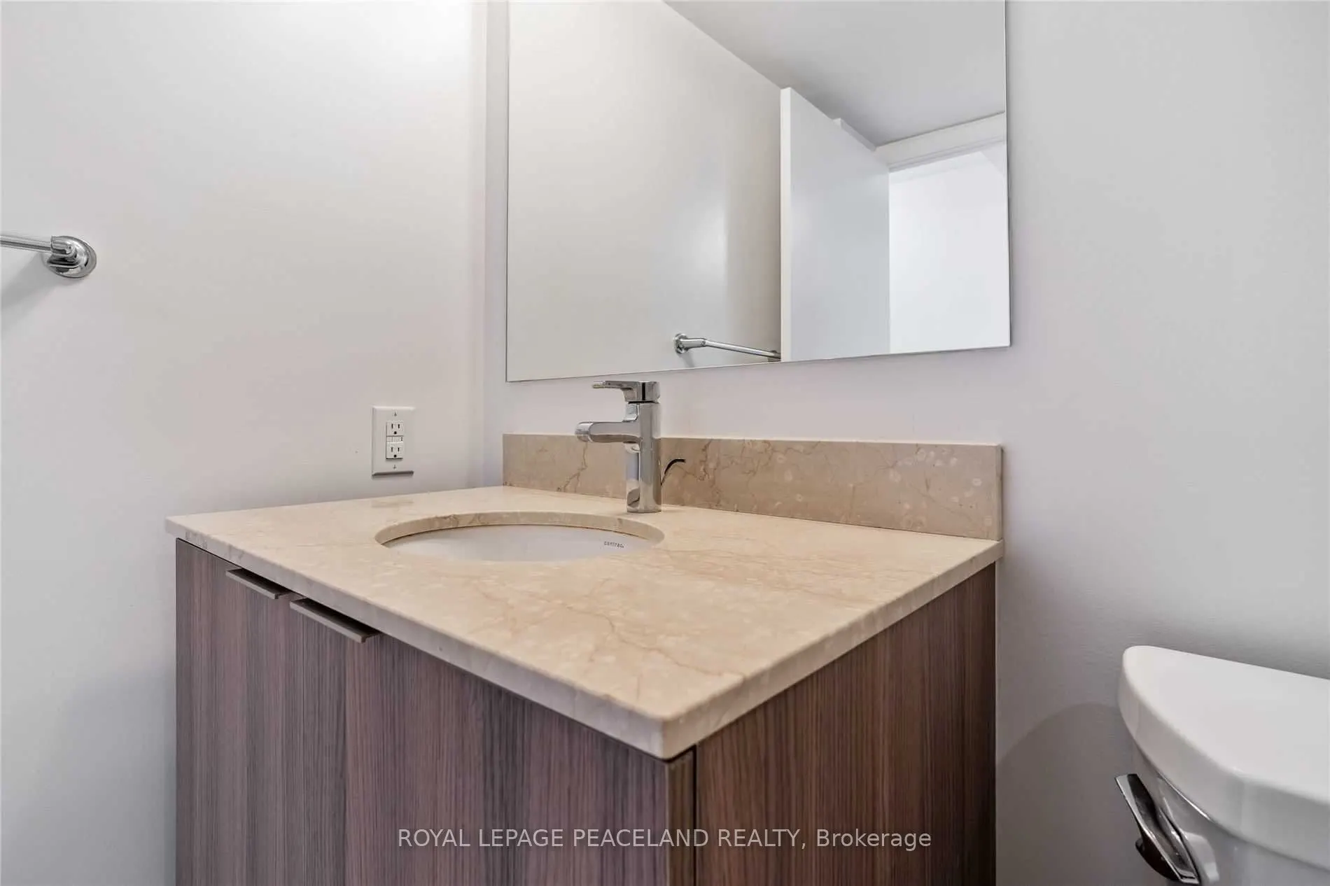 955 Bay Street, #2911