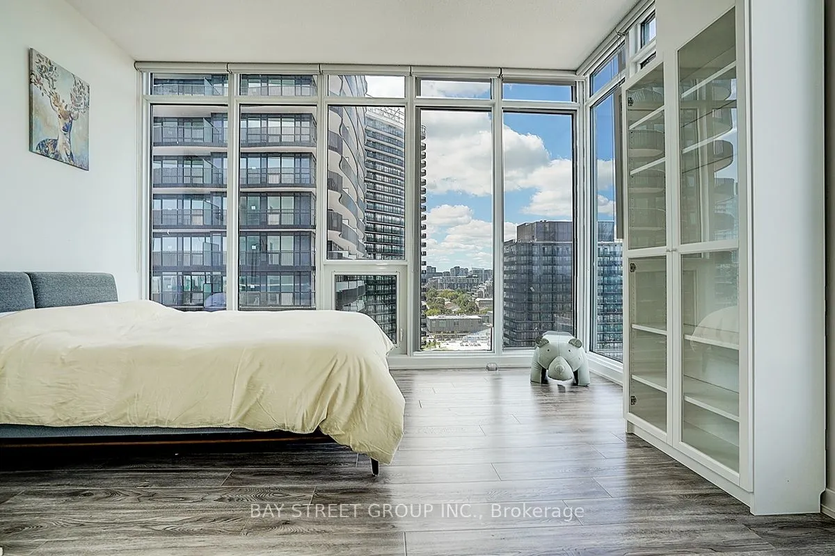 72 Esther Shiner Boulevard, #2307