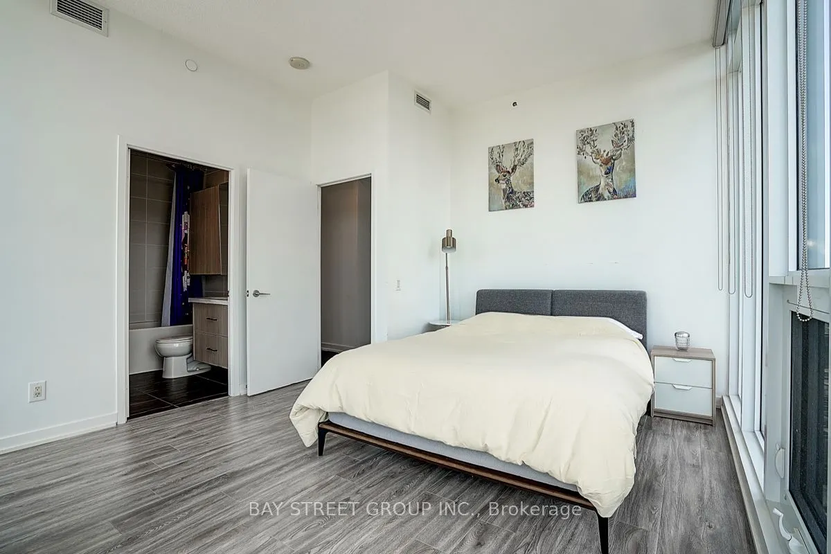 72 Esther Shiner Boulevard, #2307